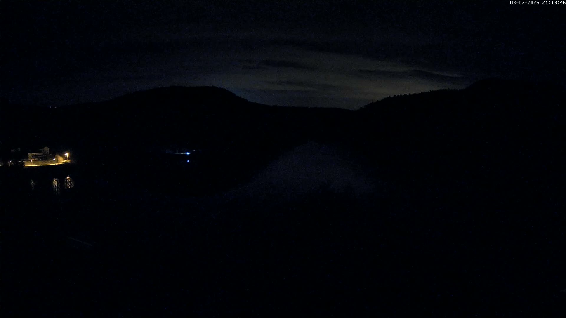 Miremont , Barrage des Fades Dam Live Cam - Riom, Puy-de-Dome, Auvergne-Rhone-Alpes, France