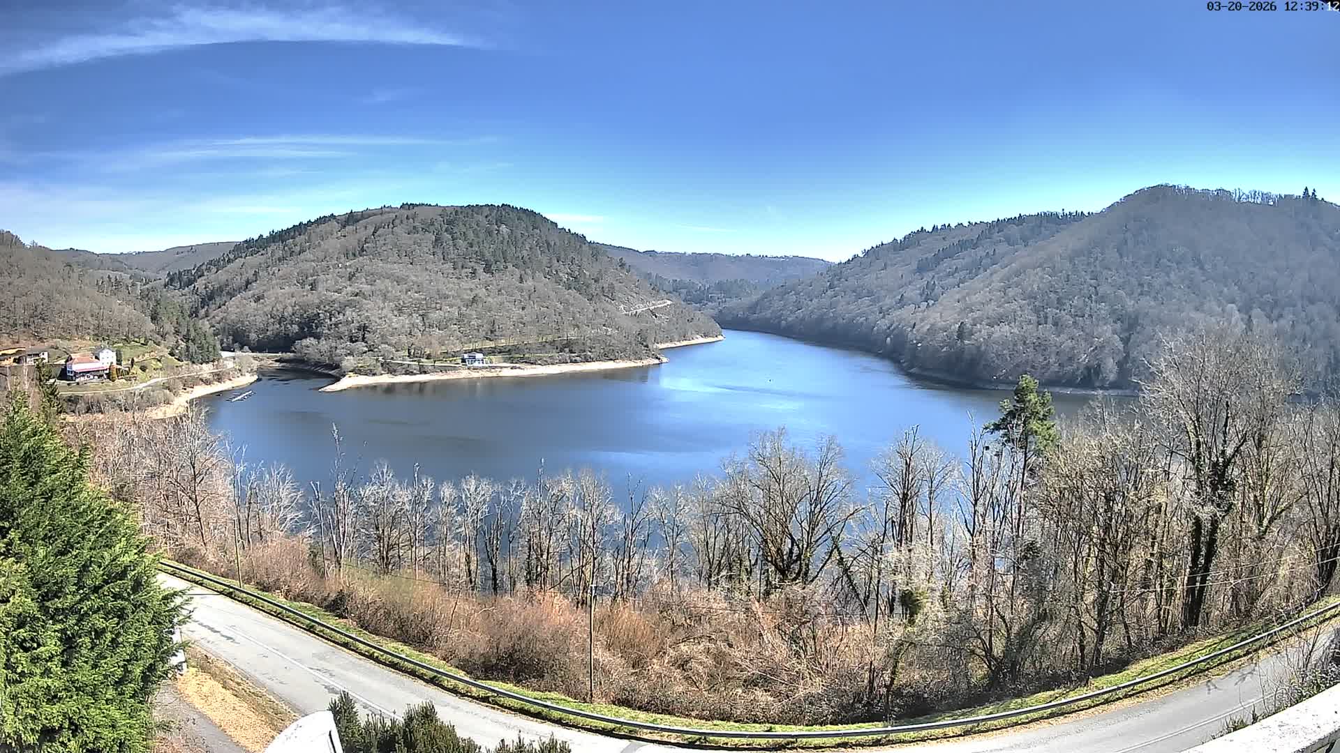 Miremont , Barrage des Fades Dam Live Cam - Riom, Puy-de-Dome, Auvergne-Rhone-Alpes, France