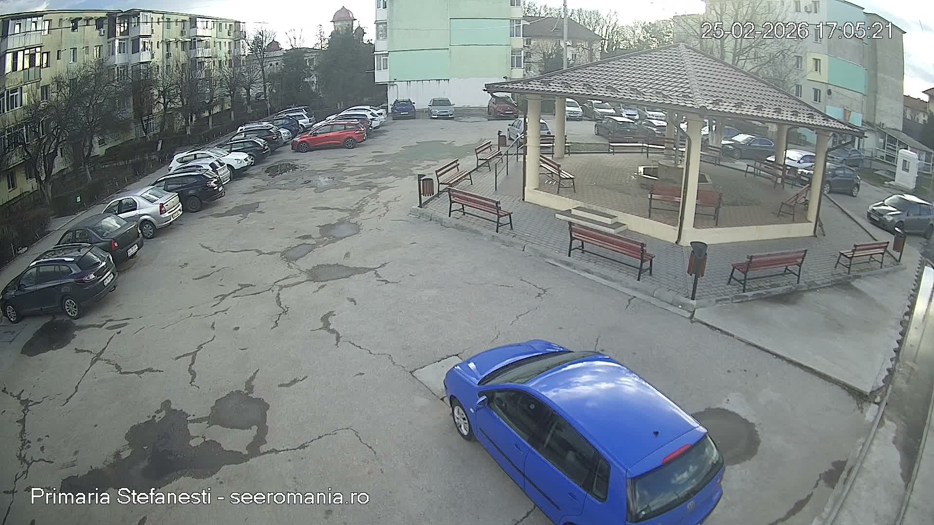 Arges,  Ştefănesti Noii Centru ( New Stefanesti Center ) Biserica Sfinții Împărați Constantin și Elena ( Church of the Holy Emperors Constantine and Helena ) View, Stefanesti Live Cam - Ştefănesti Noii,  Oraş Ştefănesti, Argeş, Romania