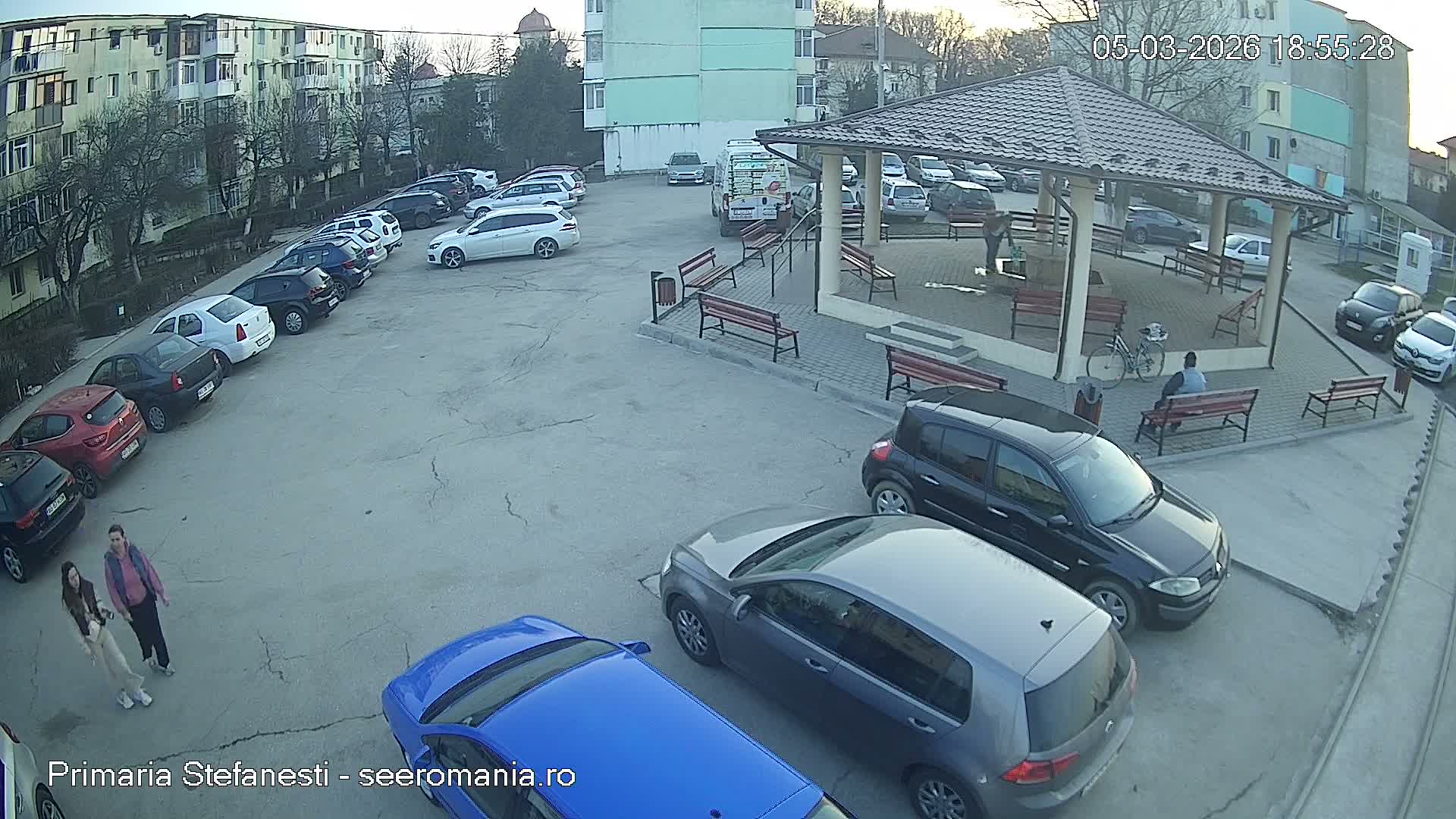 Arges,  Ştefănesti Noii Centru ( New Stefanesti Center ) Biserica Sfinții Împărați Constantin și Elena ( Church of the Holy Emperors Constantine and Helena ) View, Stefanesti Live Cam - Ştefănesti Noii,  Oraş Ştefănesti, Argeş, Romania