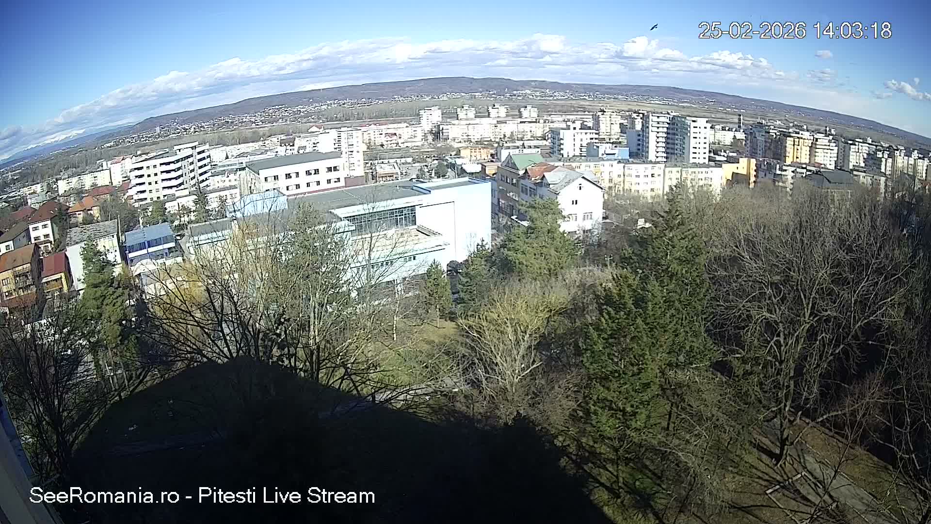 Arges, Parcul Tineretului Youth Park & Piteşti Skyline View from Craiovei, Pitesti Live Cam - Craiovei, Piteşti, Romania