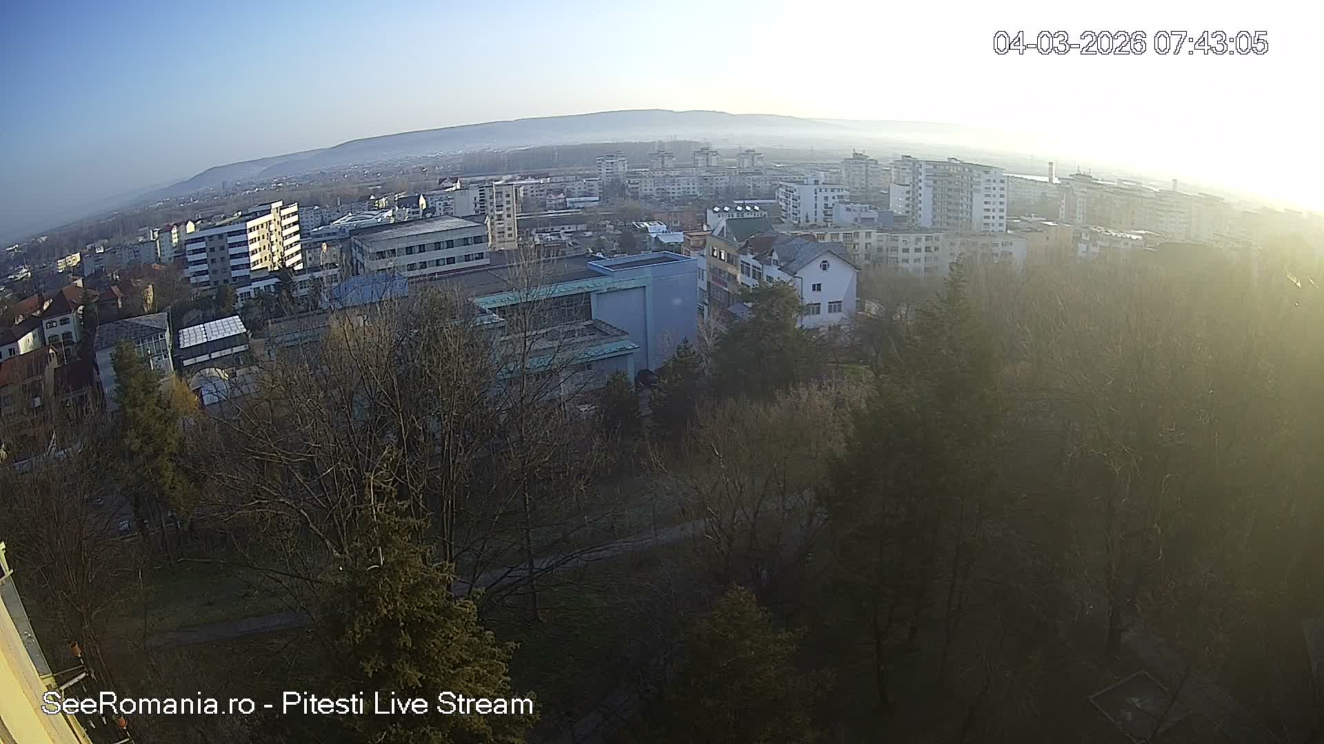 Arges, Parcul Tineretului Youth Park & Piteşti Skyline View from Craiovei, Pitesti Live Cam - Craiovei, Piteşti, Romania