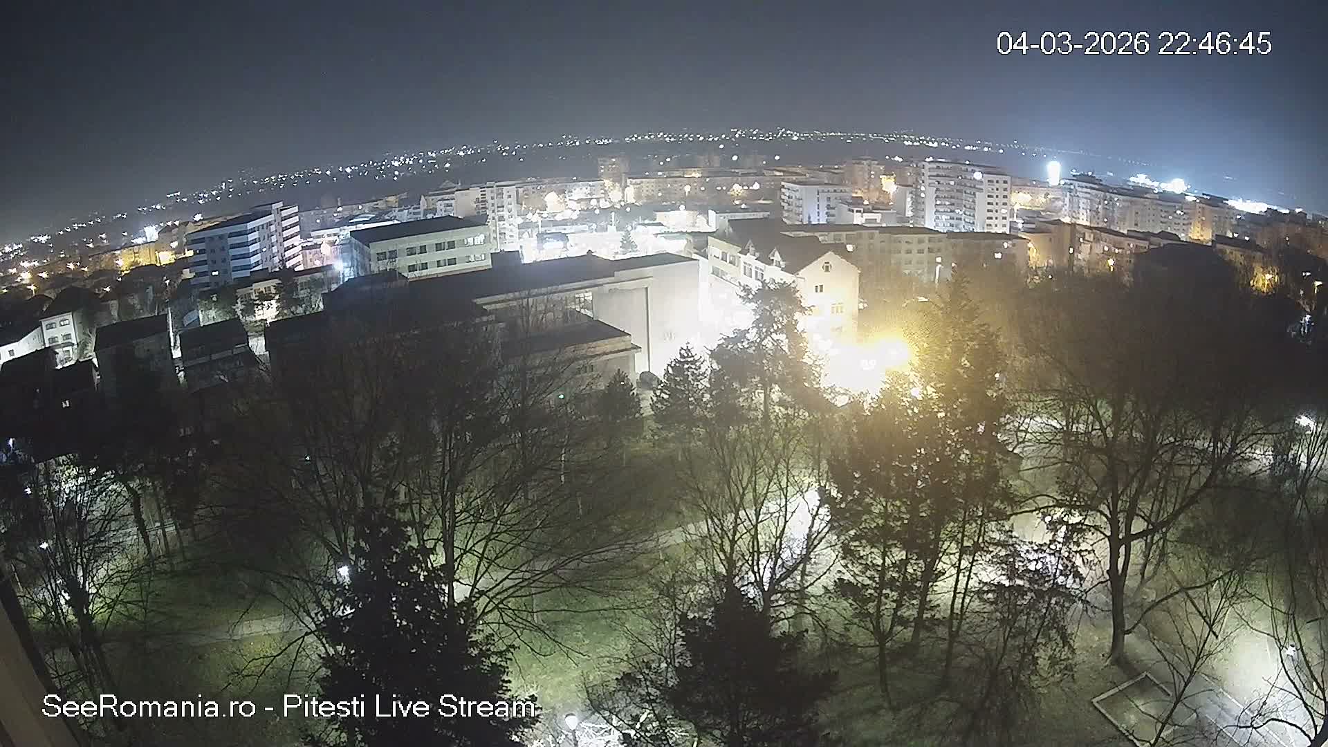 Arges, Parcul Tineretului Youth Park & Piteşti Skyline View from Craiovei, Pitesti Live Cam - Craiovei, Piteşti, Romania