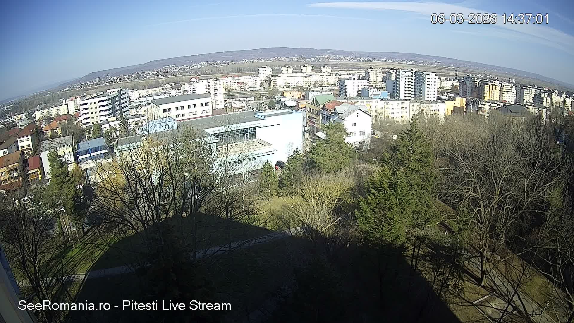 Arges, Parcul Tineretului Youth Park & Piteşti Skyline View from Craiovei, Pitesti Live Cam - Craiovei, Piteşti, Romania