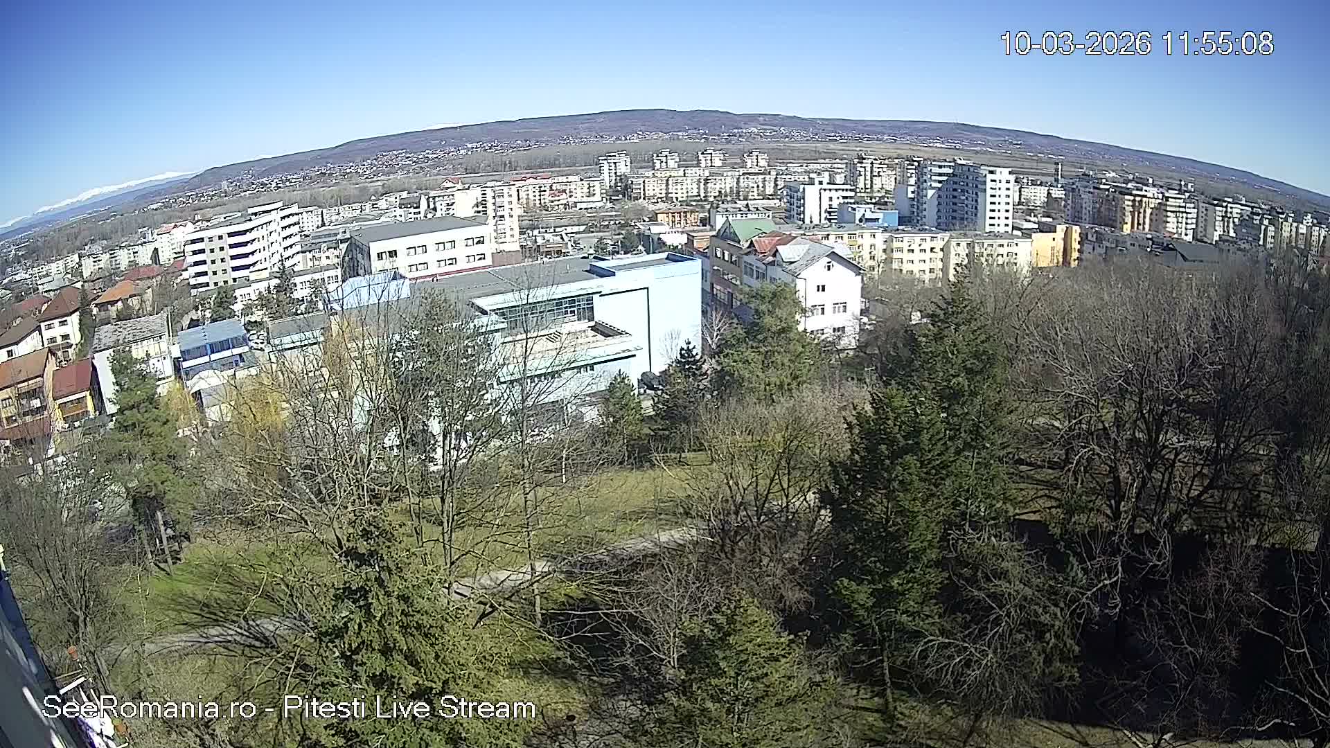 Arges, Parcul Tineretului Youth Park & Piteşti Skyline View from Craiovei, Pitesti Live Cam - Craiovei, Piteşti, Romania