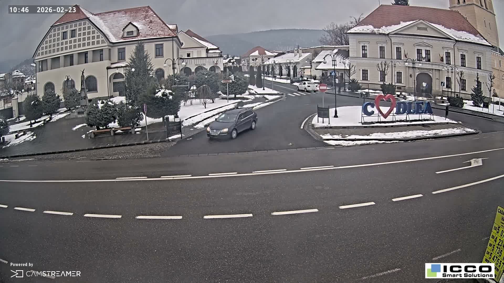 Brasov, Strada Lunga Street / Strada Magurii Street Instersection & City Center of Codlea Live Cam -  Codlea, Braşov, Romania