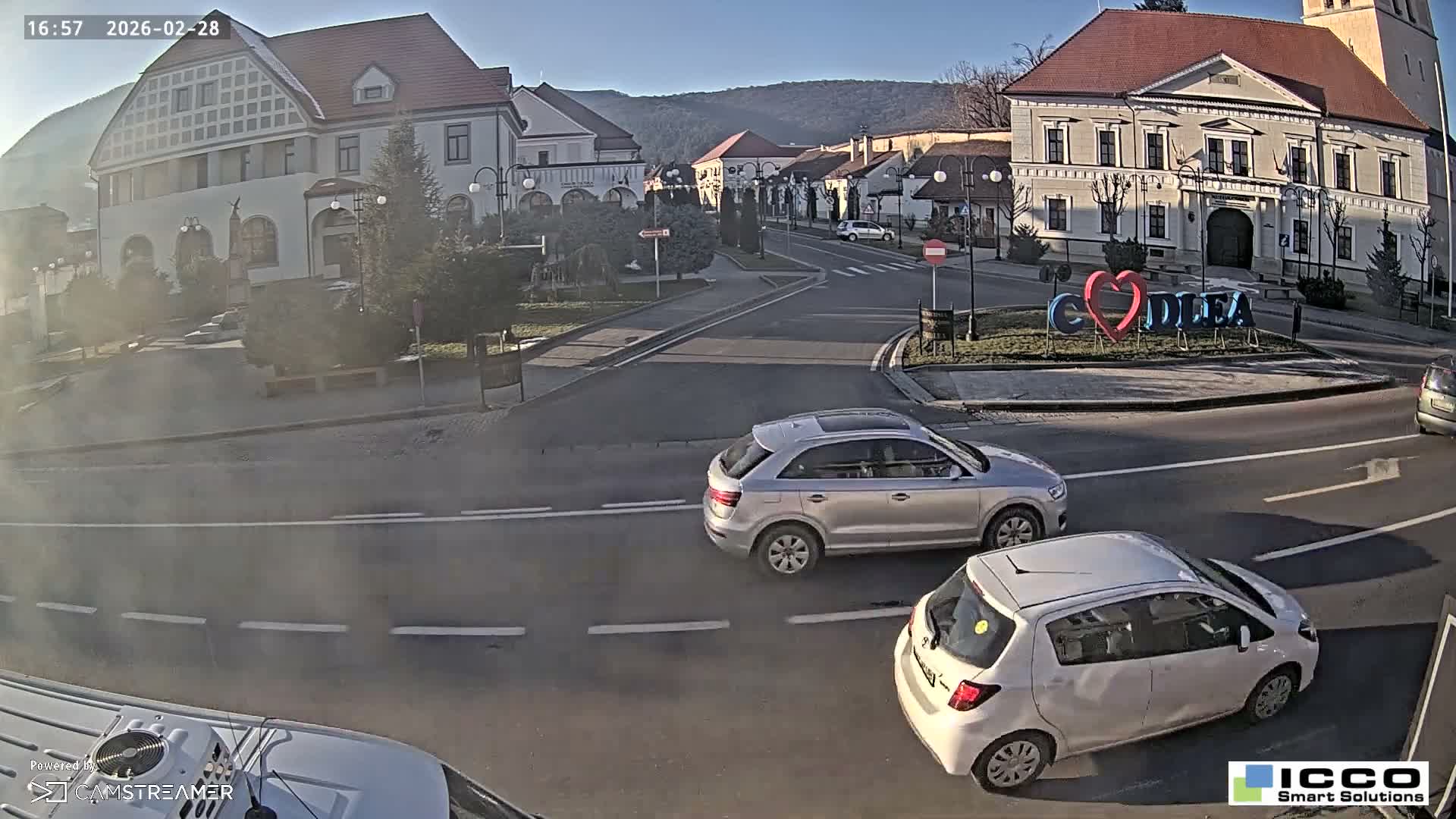Brasov, Strada Lunga Street / Strada Magurii Street Instersection & City Center of Codlea Live Cam -  Codlea, Braşov, Romania
