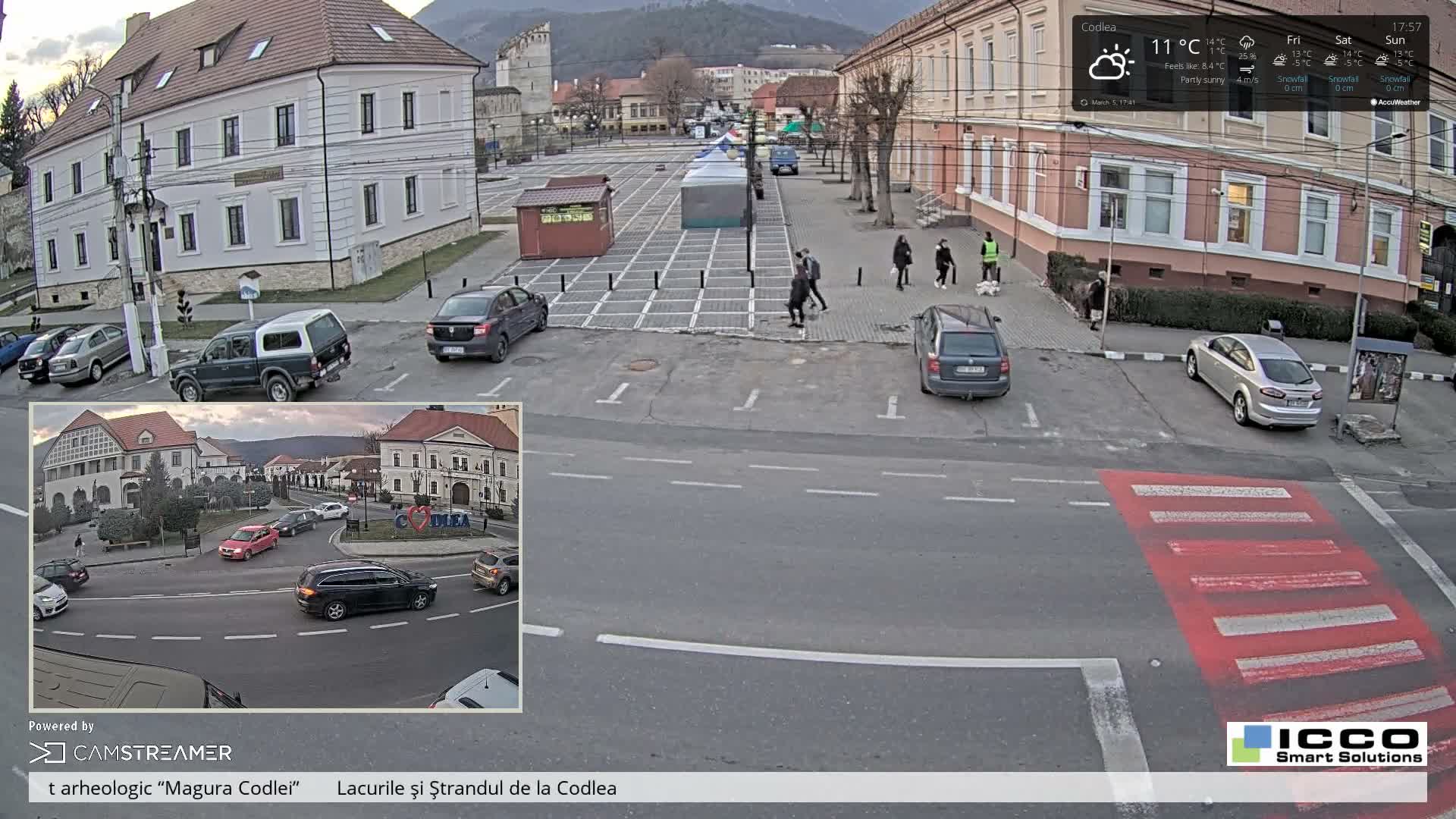 Brasov, Promenada Codlea Promenade & Turnul Țesătorilor  (Weavers Tower) View, Codlea Live Cam -  Codlea, Braşov, Romania  2026-02-22 02:29