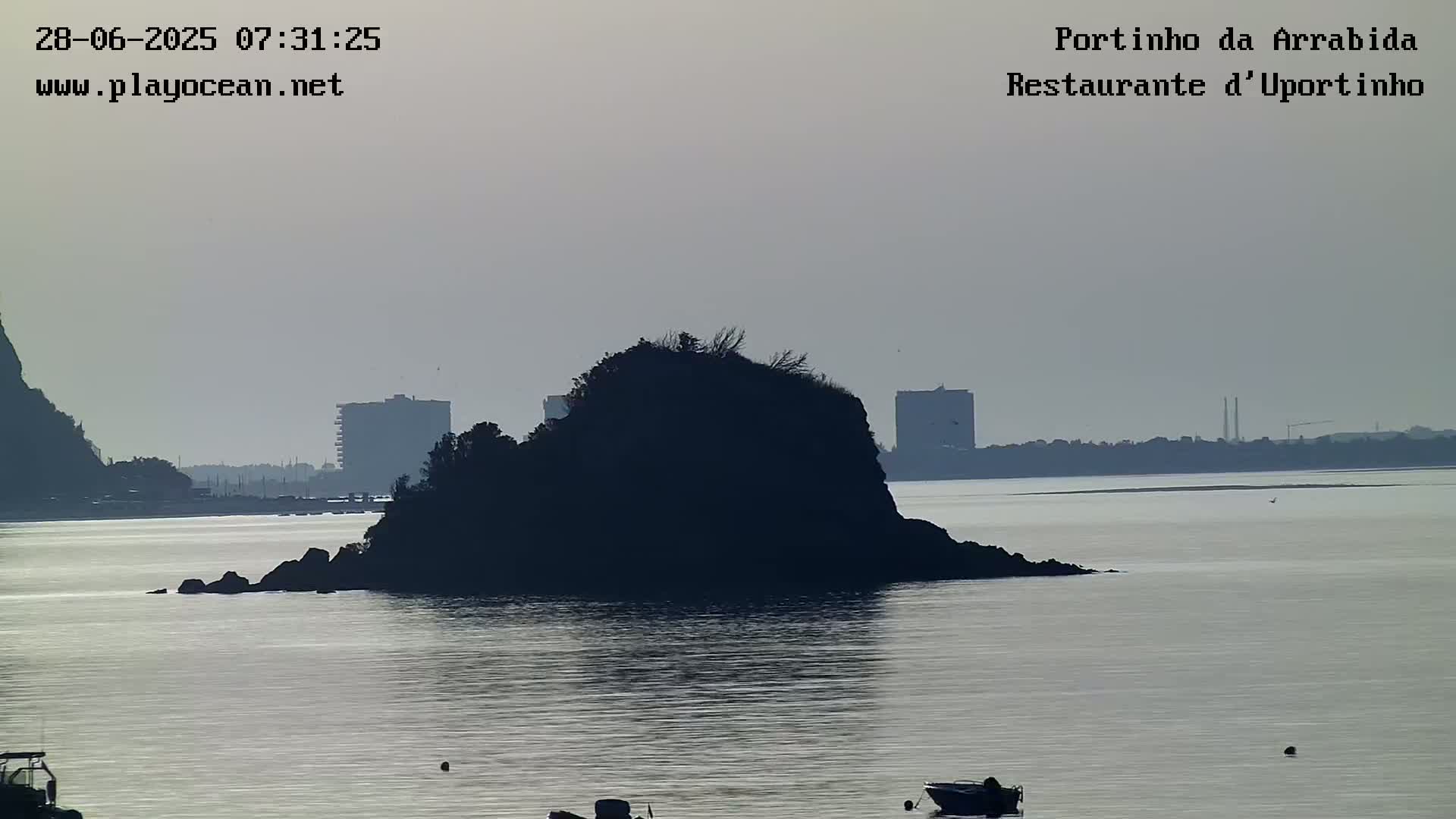 Portinho da Arrabida & Praia do Creiro Beach Live Cam - Sao Lourenco, Setubal, Lisbon, Portugal