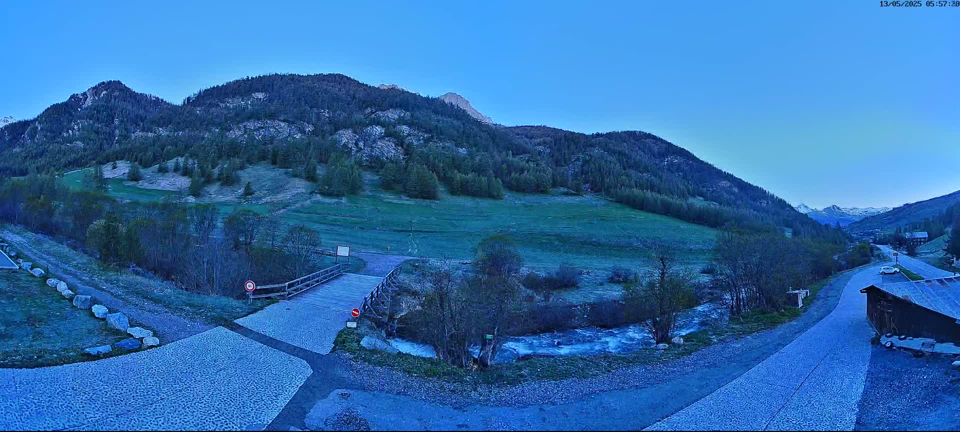 Saint-Véran, La Chalp Natural Park  Live Cam - Briancon, Hautes-Alpes, Provence-Alpes-Cote d’Azur, France