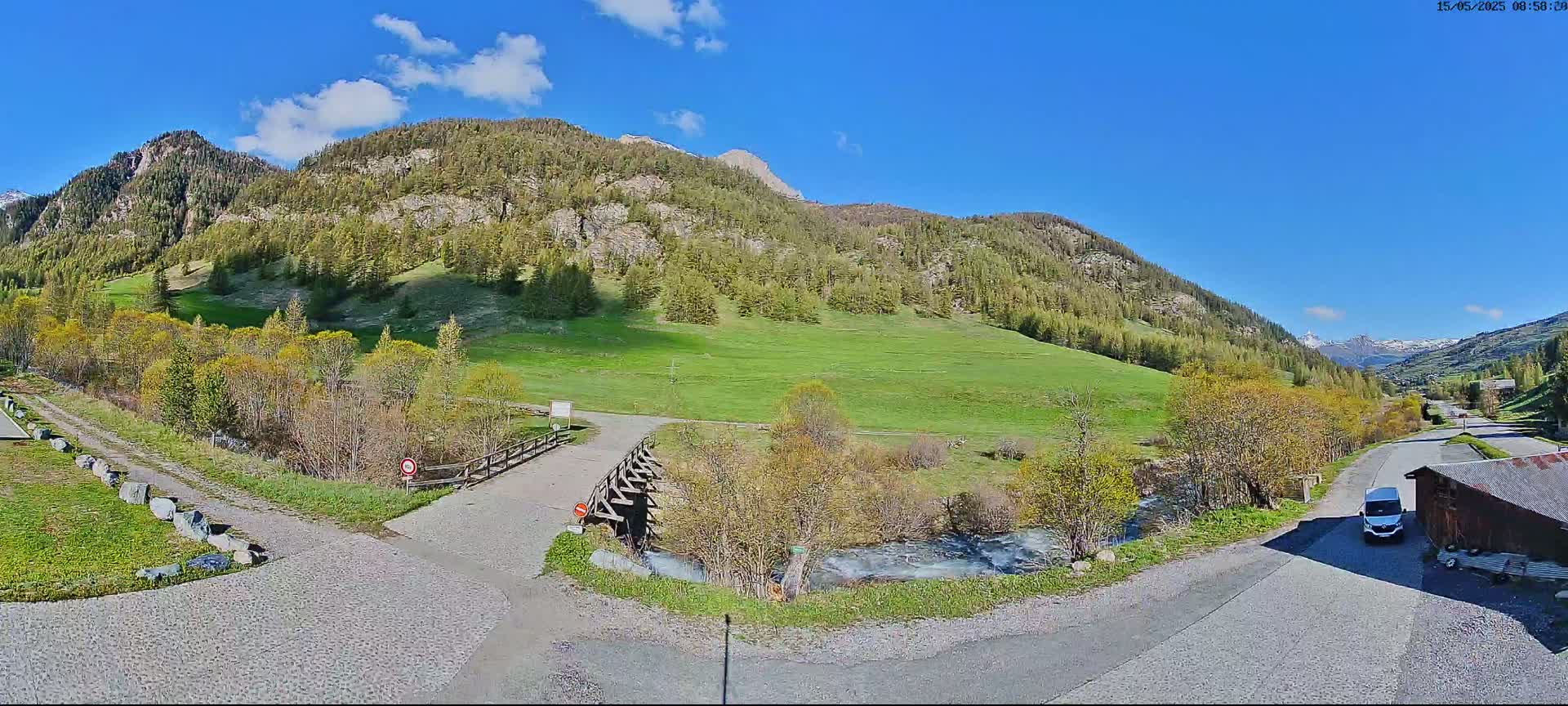 Saint-Véran, La Chalp Natural Park  Live Cam - Briancon, Hautes-Alpes, Provence-Alpes-Cote d’Azur, France