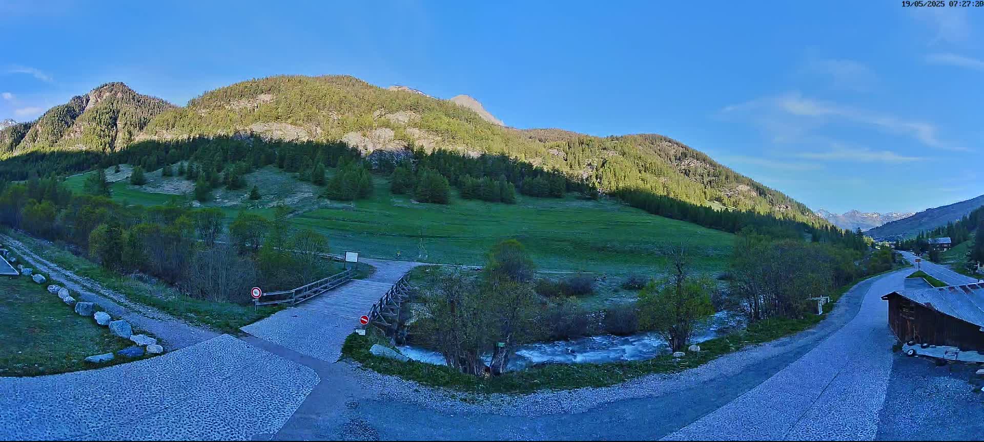 Saint-Véran, La Chalp Natural Park  Live Cam - Briancon, Hautes-Alpes, Provence-Alpes-Cote d’Azur, France