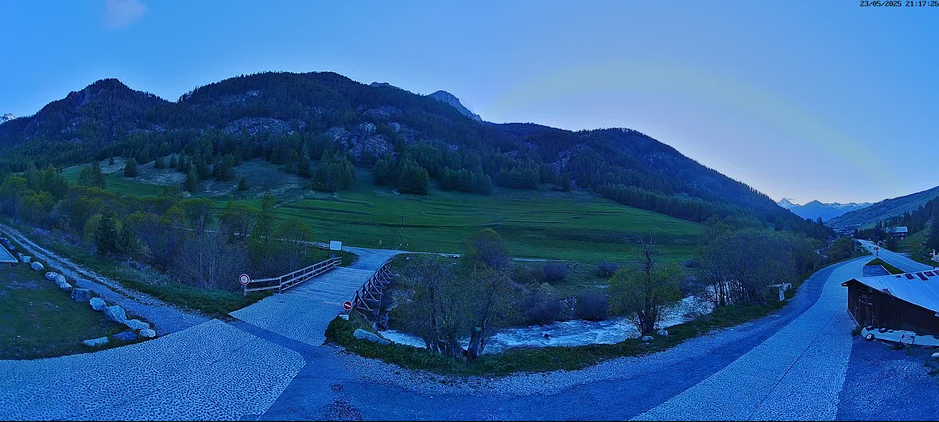 Saint-Véran, La Chalp Natural Park  Live Cam - Briancon, Hautes-Alpes, Provence-Alpes-Cote d’Azur, France