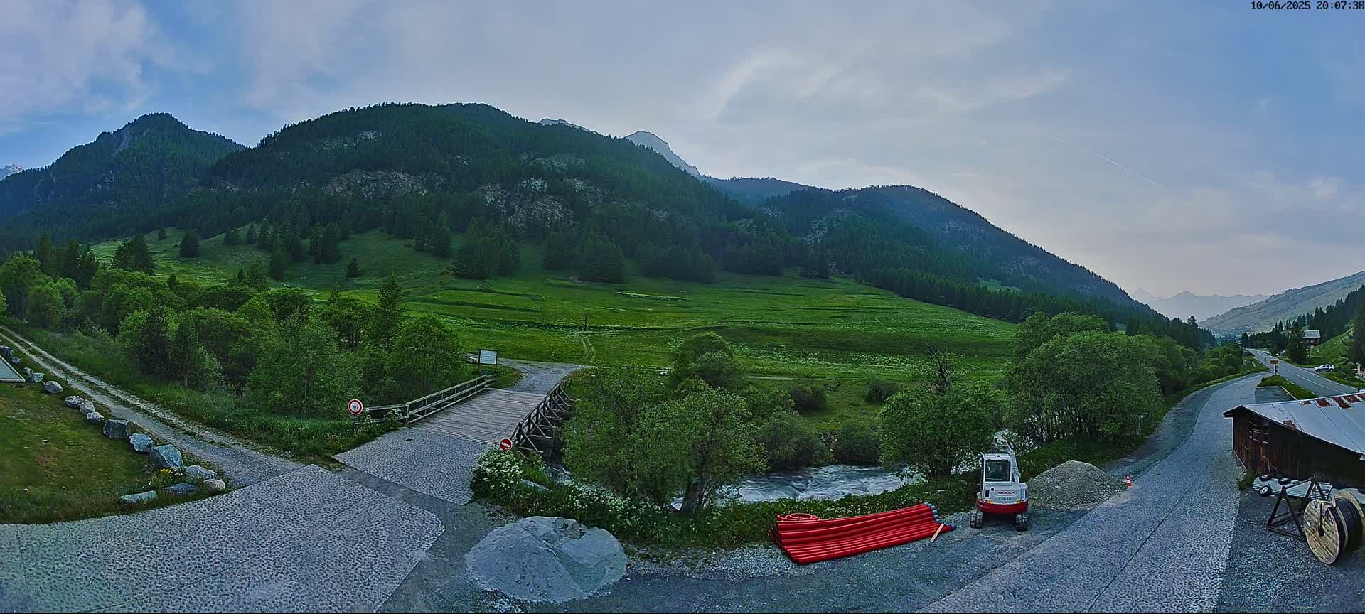 Saint-Véran, La Chalp Natural Park  Live Cam - Briancon, Hautes-Alpes, Provence-Alpes-Cote d’Azur, France