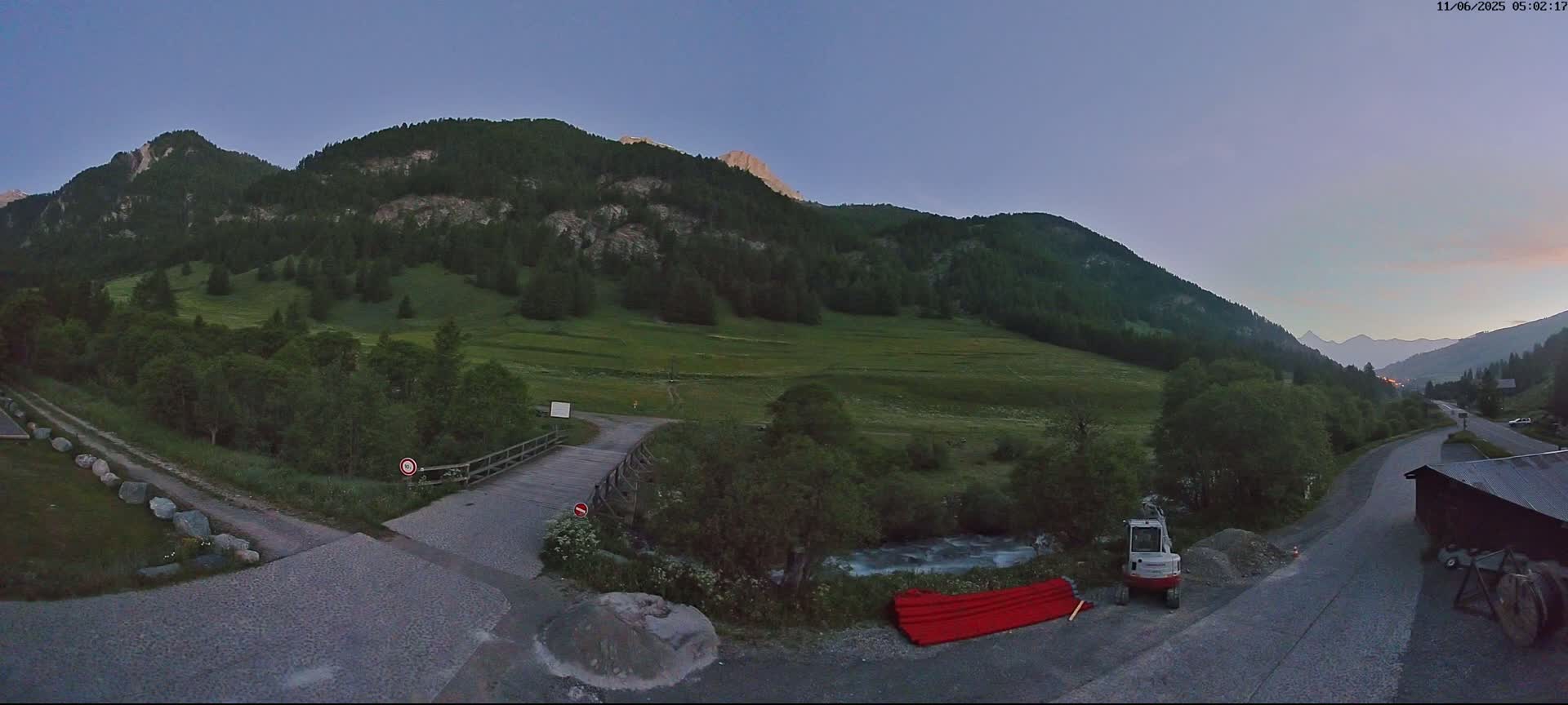 Saint-Véran, La Chalp Natural Park  Live Cam - Briancon, Hautes-Alpes, Provence-Alpes-Cote d’Azur, France