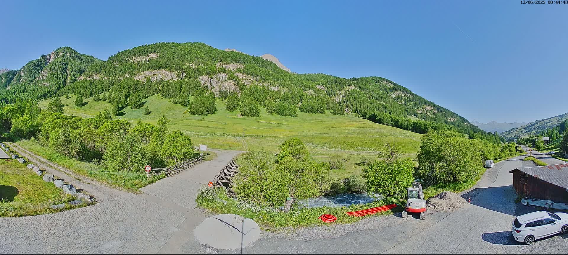 Saint-Véran, La Chalp Natural Park  Live Cam - Briancon, Hautes-Alpes, Provence-Alpes-Cote d’Azur, France