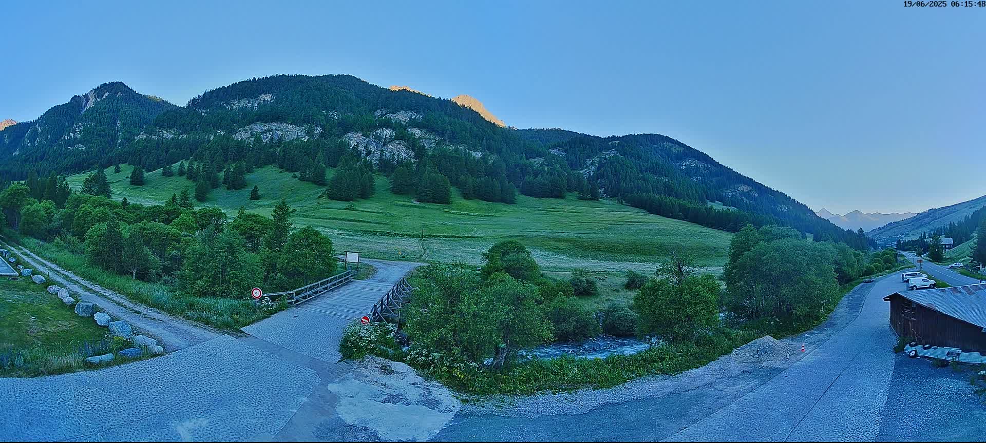 Saint-Véran, La Chalp Natural Park  Live Cam - Briancon, Hautes-Alpes, Provence-Alpes-Cote d’Azur, France