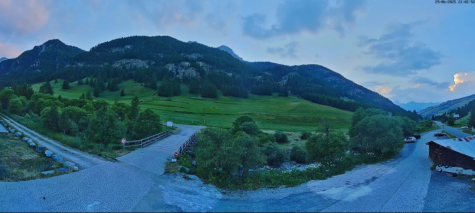 Saint-Véran, La Chalp Natural Park  Live Cam - Briancon, Hautes-Alpes, Provence-Alpes-Cote d’Azur, France