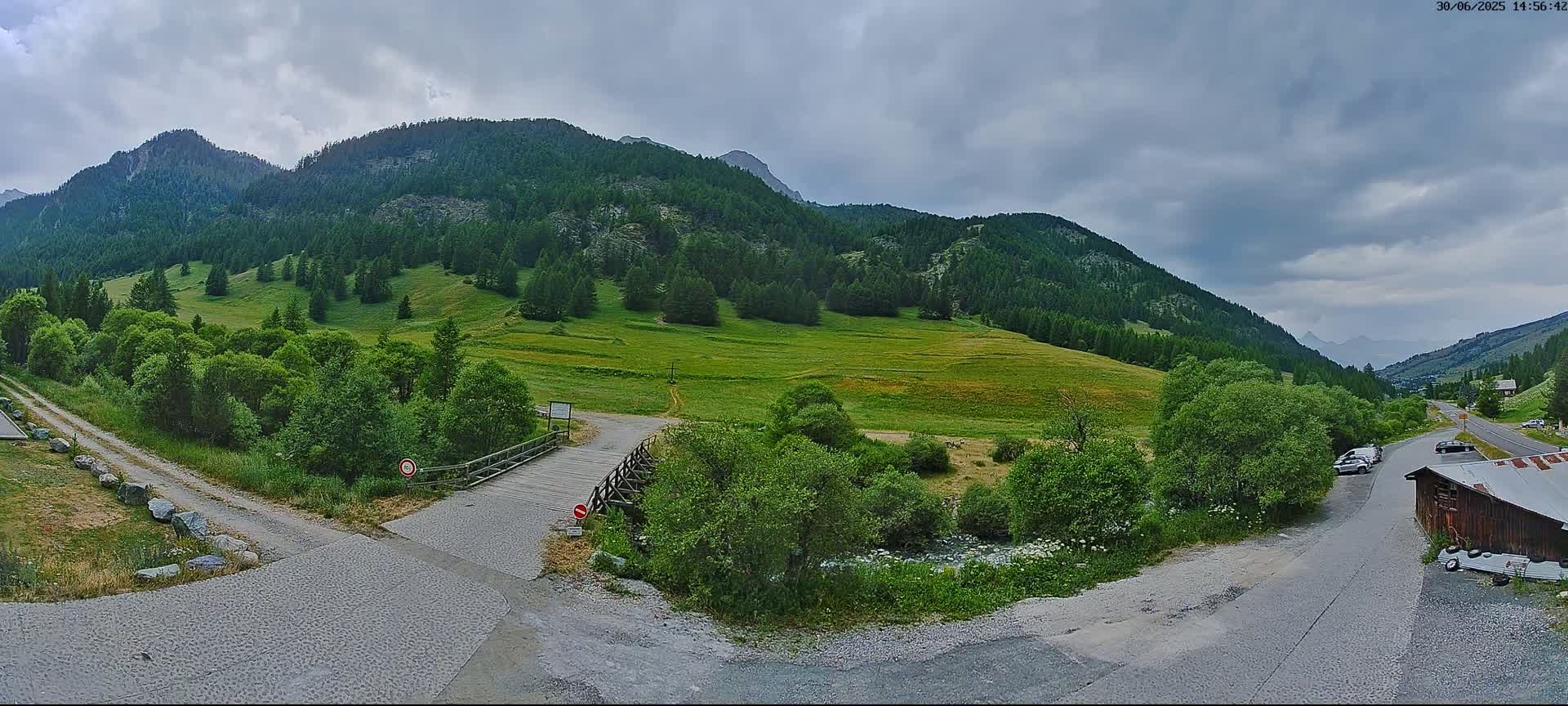 Saint-Véran, La Chalp Natural Park  Live Cam - Briancon, Hautes-Alpes, Provence-Alpes-Cote d’Azur, France
