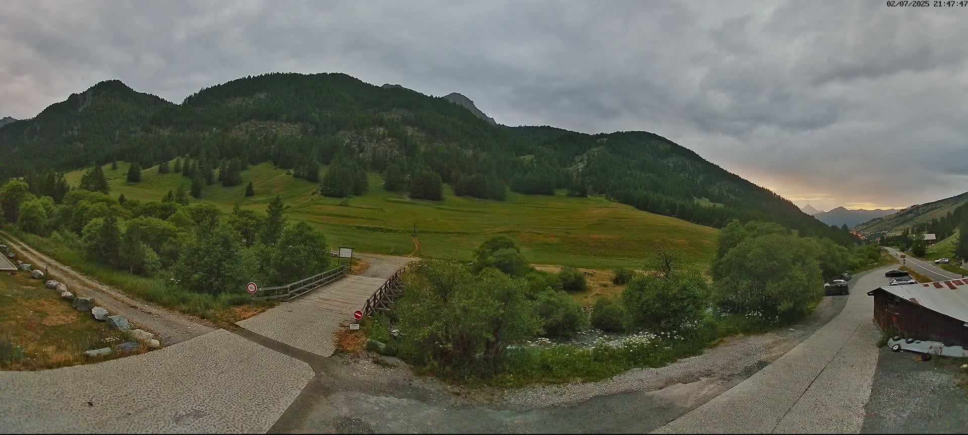 Saint-Véran, La Chalp Natural Park  Live Cam - Briancon, Hautes-Alpes, Provence-Alpes-Cote d’Azur, France