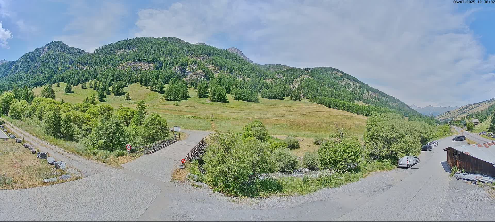 Saint-Véran, La Chalp Natural Park  Live Cam - Briancon, Hautes-Alpes, Provence-Alpes-Cote d’Azur, France