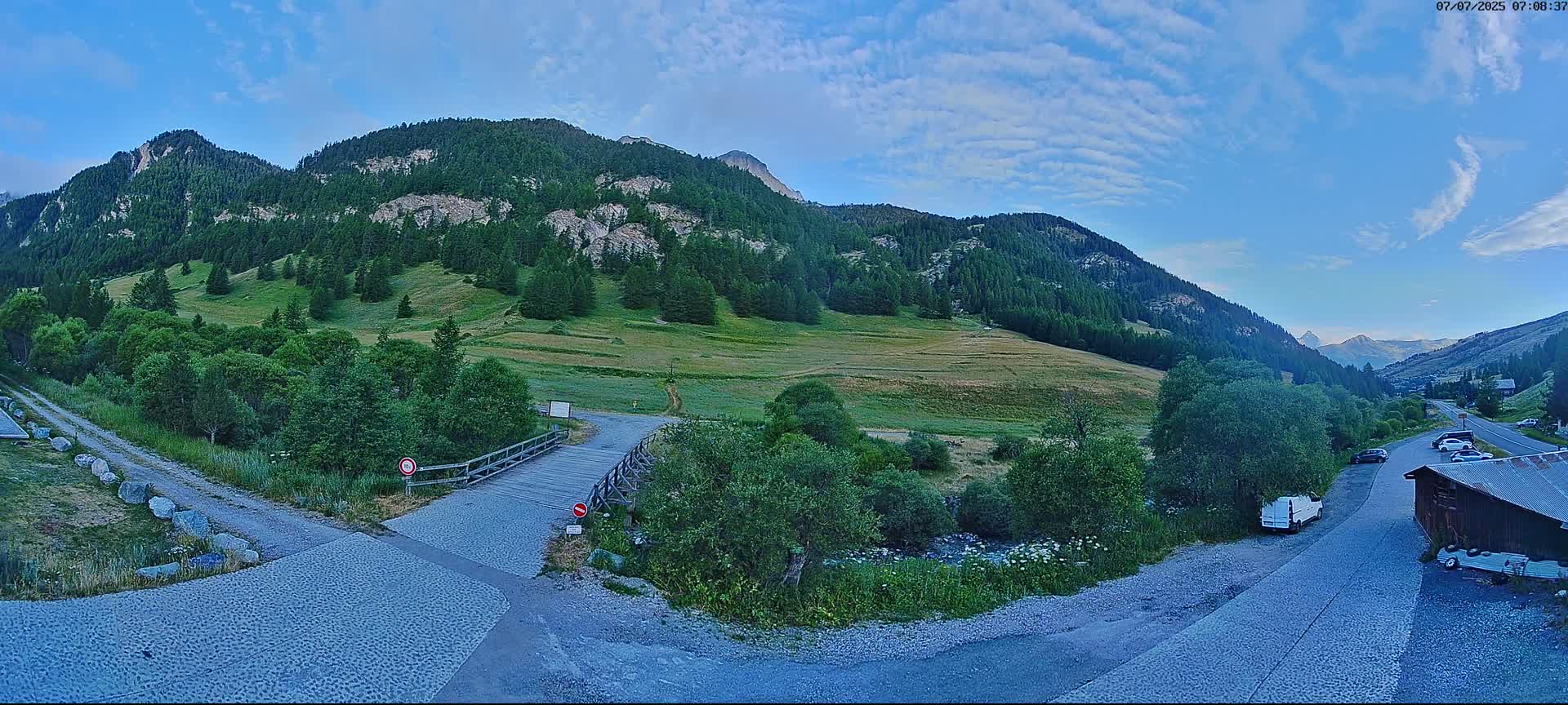 Saint-Véran, La Chalp Natural Park  Live Cam - Briancon, Hautes-Alpes, Provence-Alpes-Cote d’Azur, France