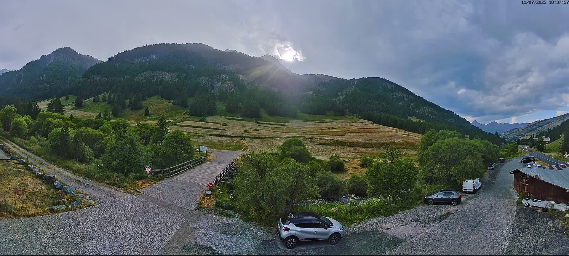 Saint-Véran, La Chalp Natural Park  Live Cam - Briancon, Hautes-Alpes, Provence-Alpes-Cote d’Azur, France