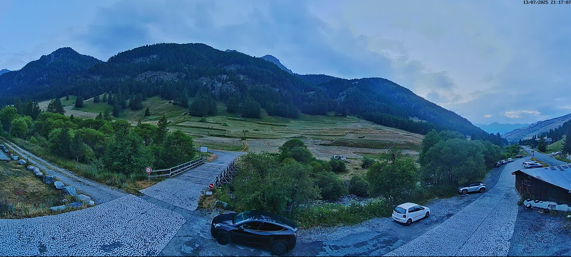 Saint-Véran, La Chalp Natural Park  Live Cam - Briancon, Hautes-Alpes, Provence-Alpes-Cote d’Azur, France