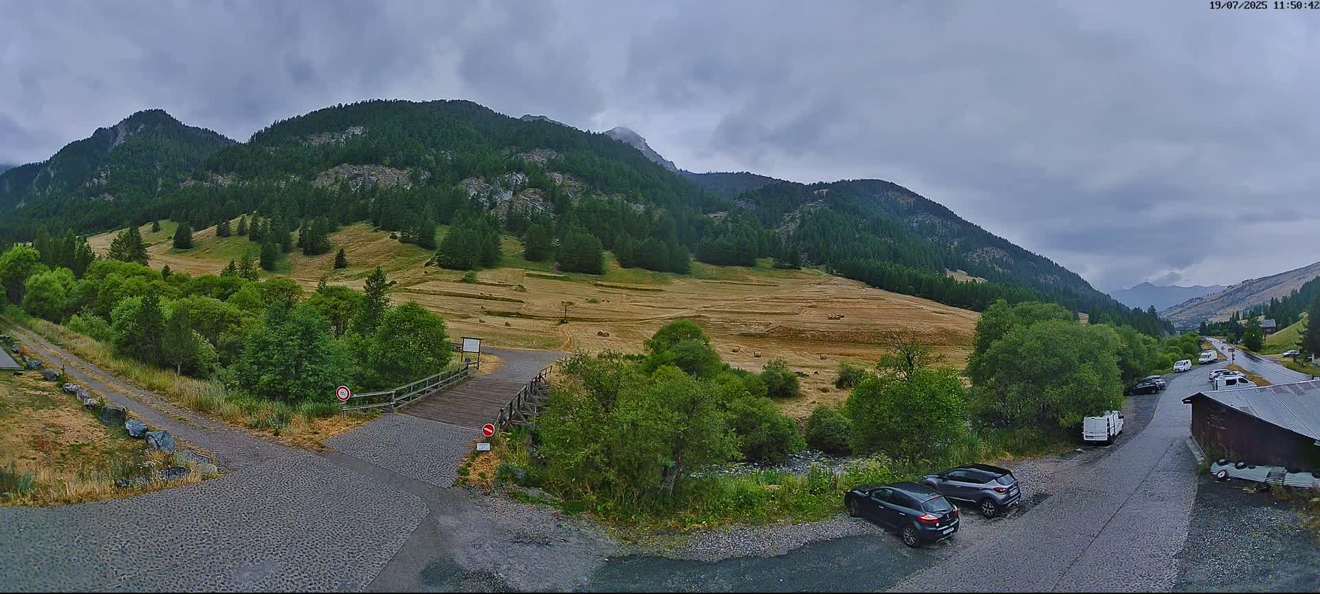 Saint-Véran, La Chalp Natural Park  Live Cam - Briancon, Hautes-Alpes, Provence-Alpes-Cote d’Azur, France
