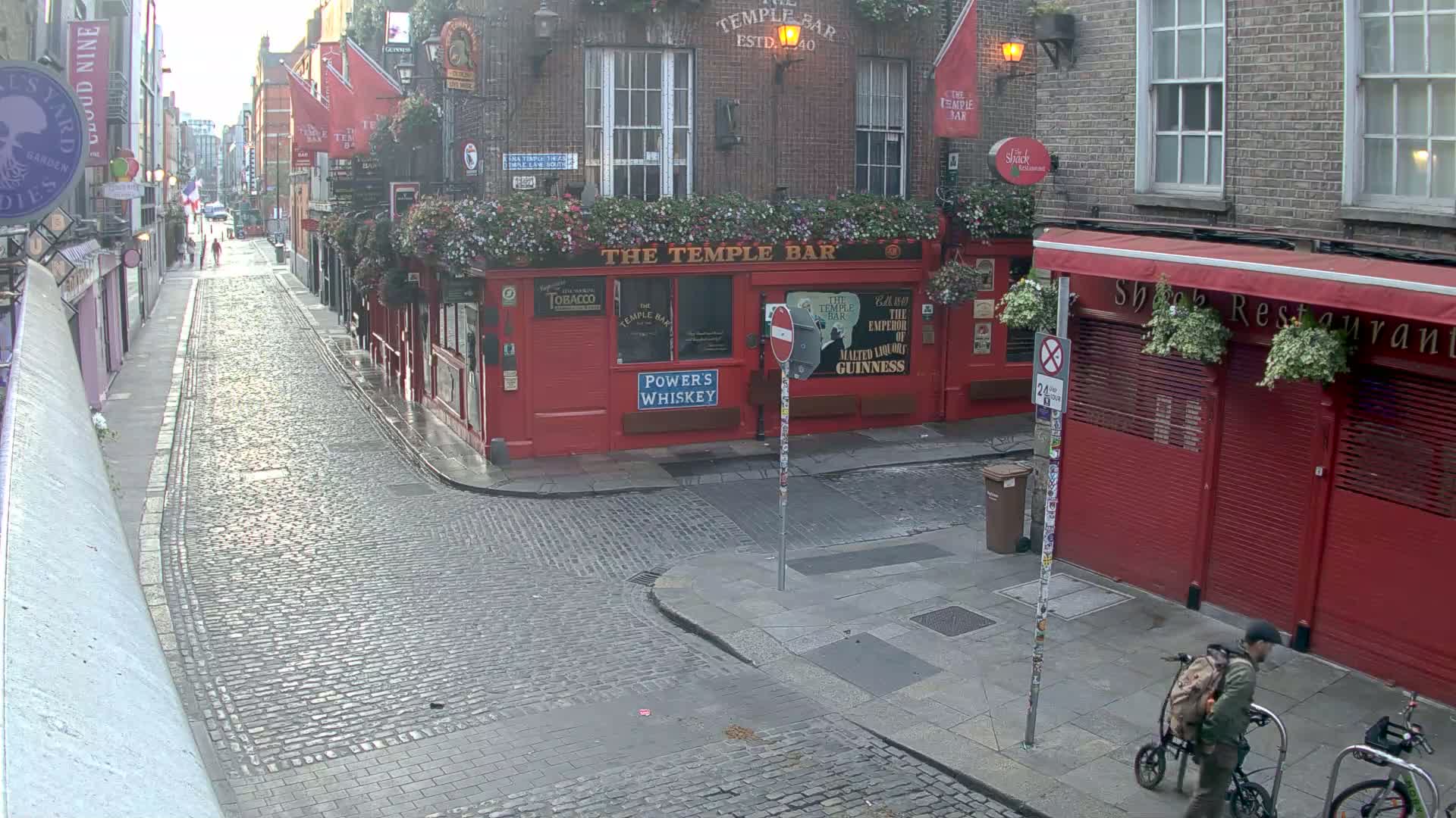 South Dublin , 45 Temple Bar Street Live Cam - Dublin,Eastern and Midland, Leinster, Ireland 