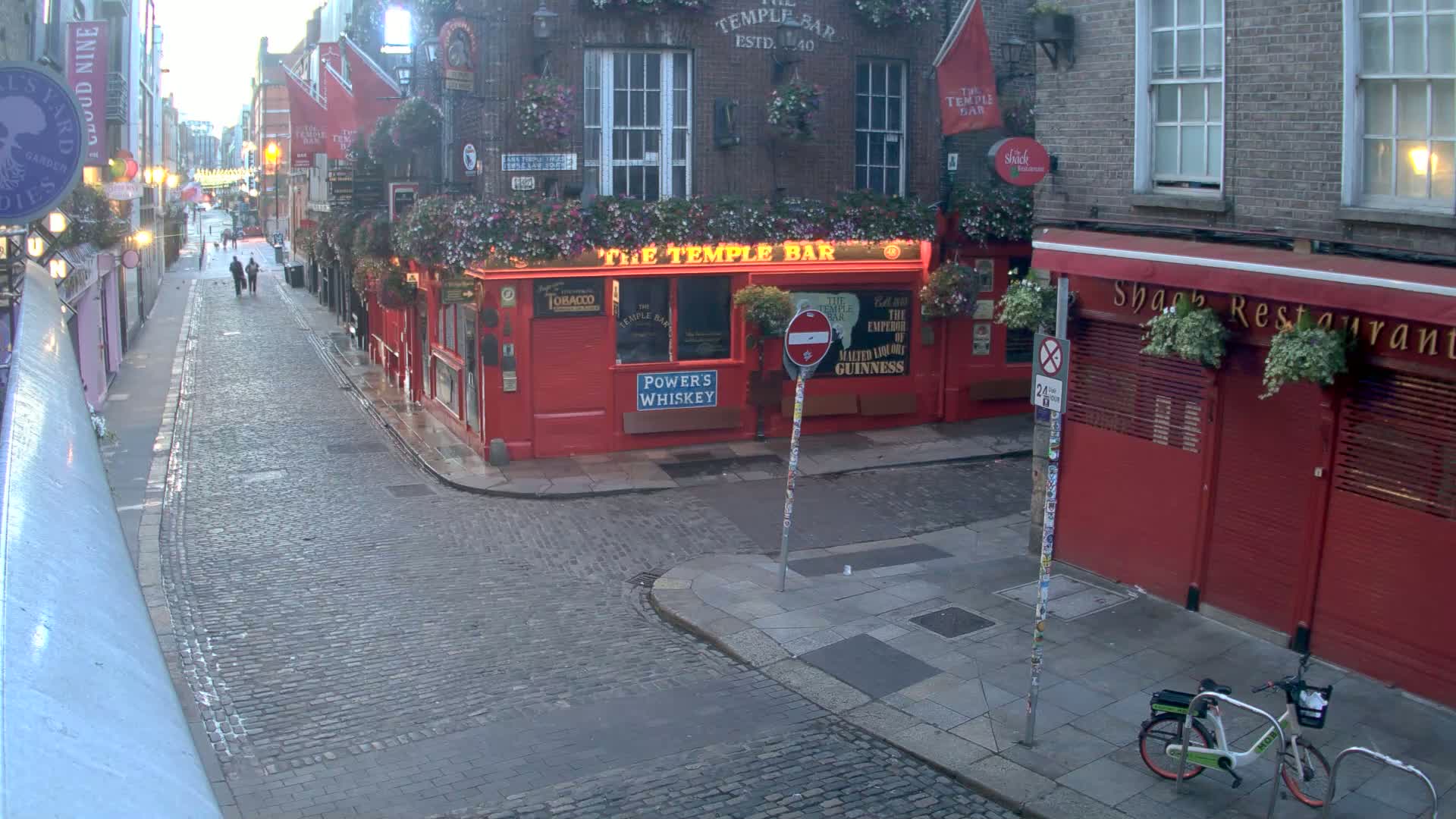South Dublin , 45 Temple Bar Street Live Cam - Dublin,Eastern and Midland, Leinster, Ireland 