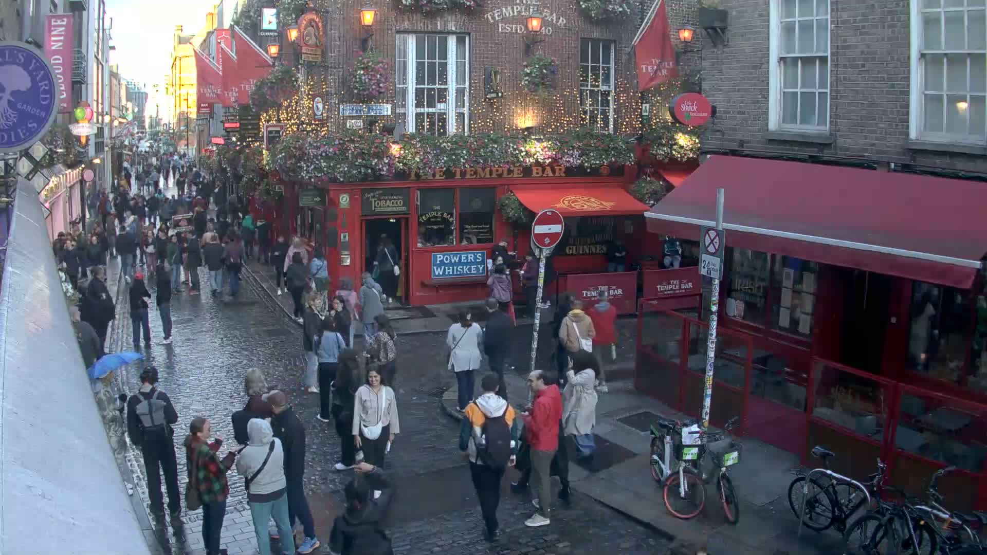 South Dublin , 45 Temple Bar Street Live Cam - Dublin,Eastern and Midland, Leinster, Ireland 