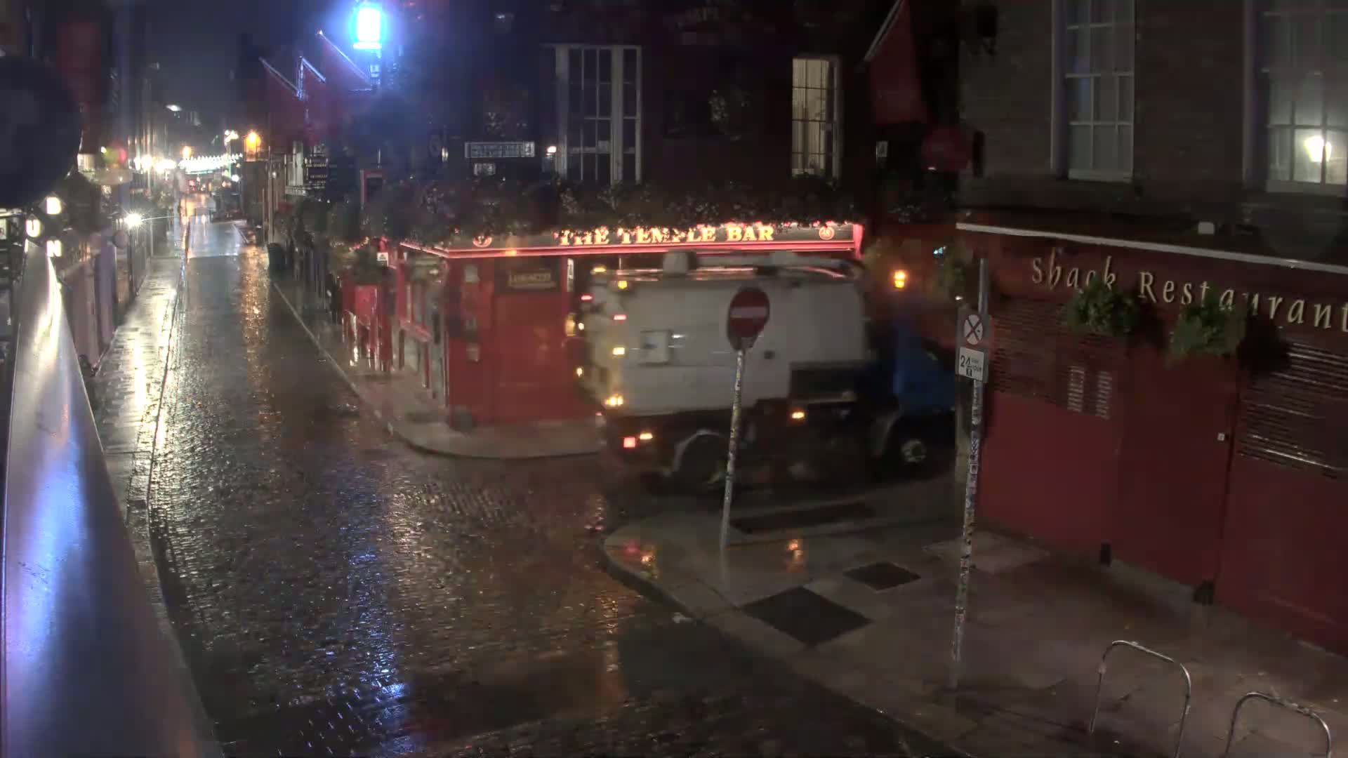 South Dublin , 45 Temple Bar Street Live Cam - Dublin,Eastern and Midland, Leinster, Ireland 
