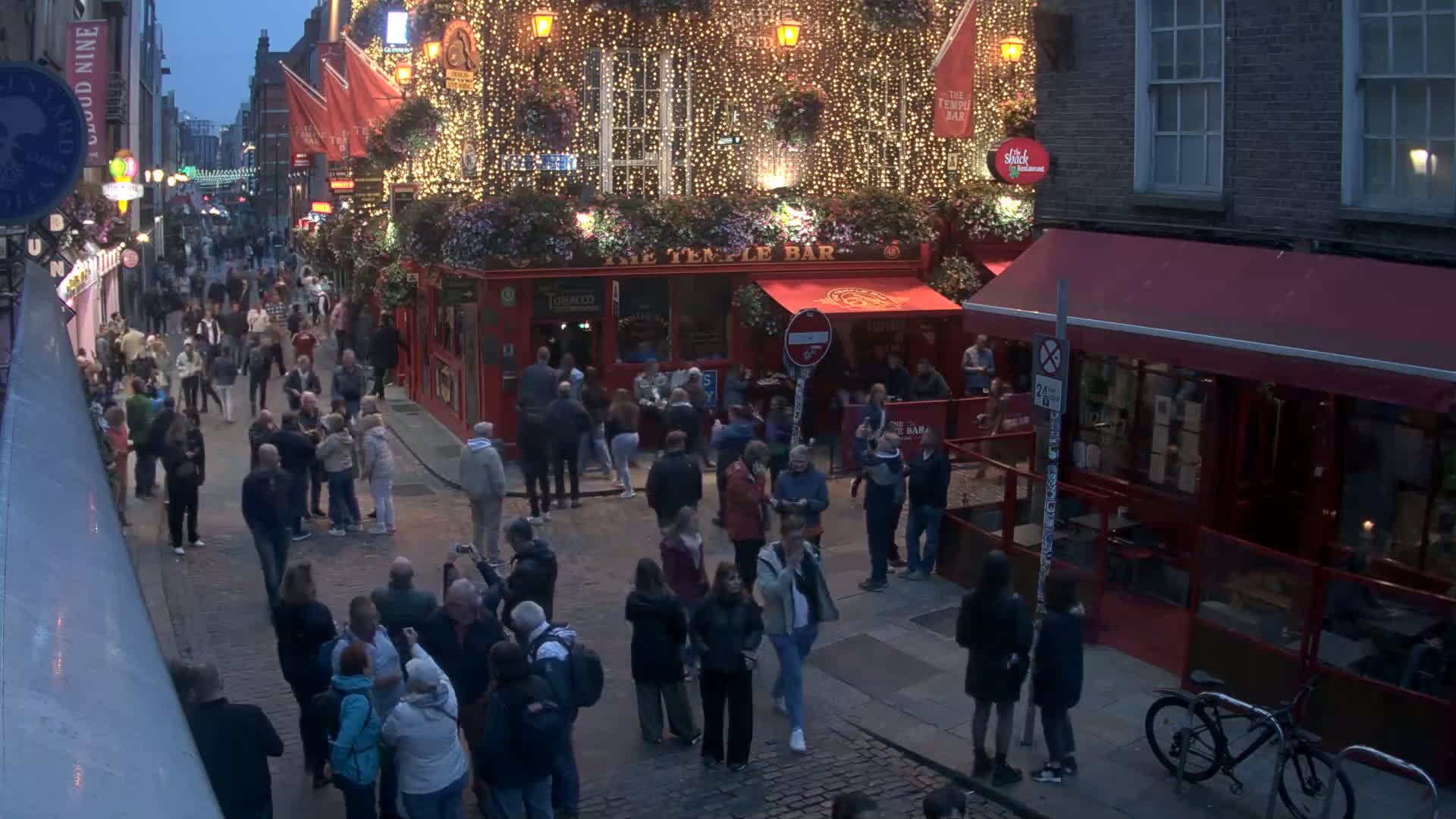 South Dublin , 45 Temple Bar Street Live Cam - Dublin,Eastern and Midland, Leinster, Ireland 