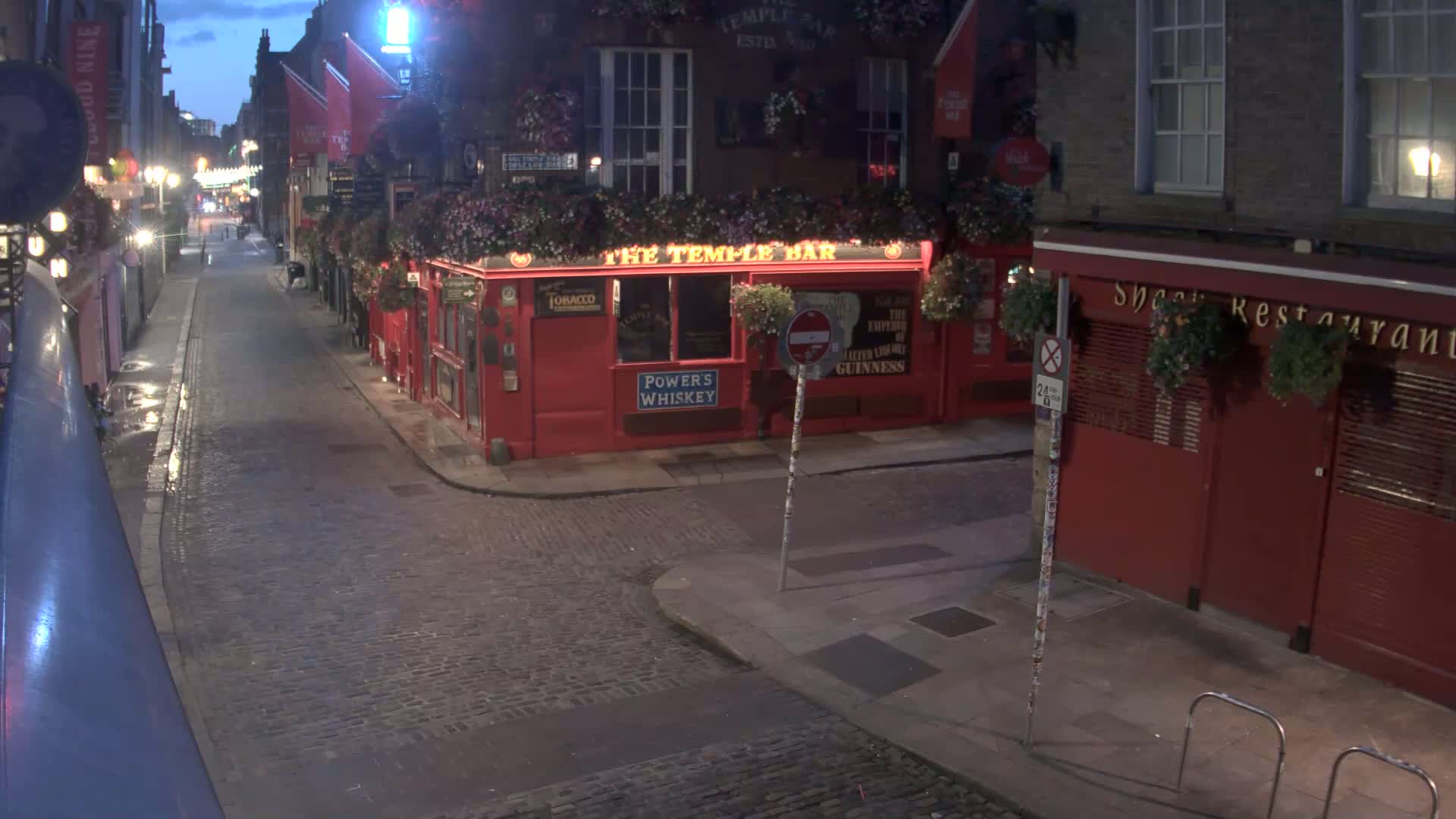 South Dublin , 45 Temple Bar Street Live Cam - Dublin,Eastern and Midland, Leinster, Ireland 