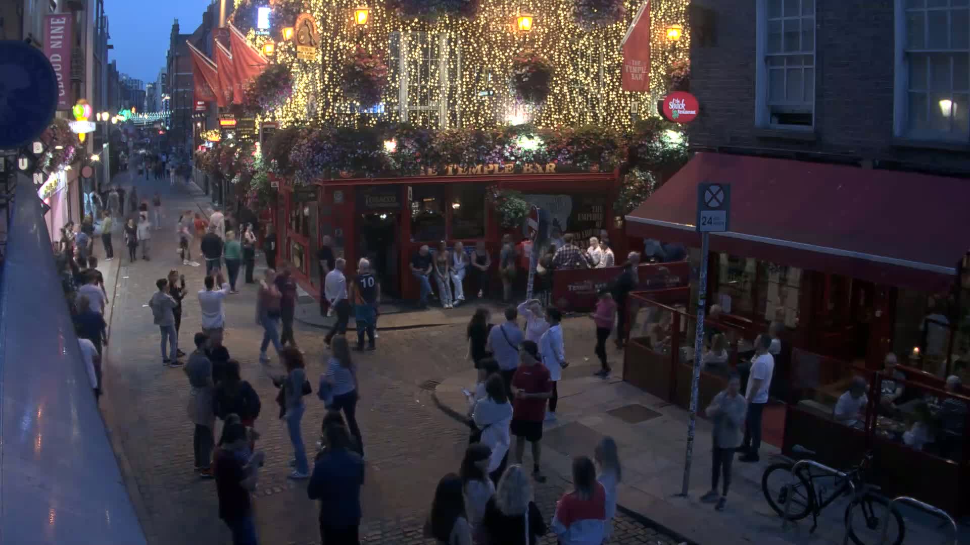 South Dublin , 45 Temple Bar Street Live Cam - Dublin,Eastern and Midland, Leinster, Ireland 