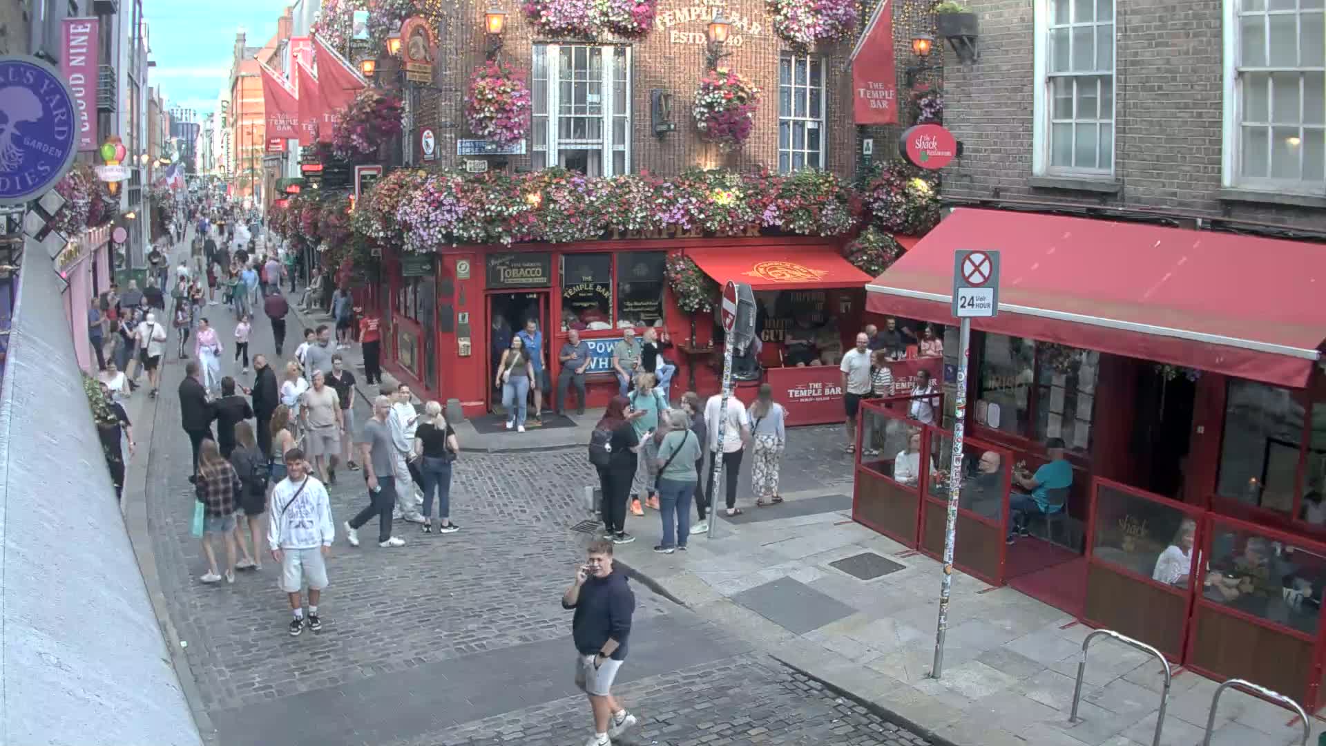 South Dublin , 45 Temple Bar Street Live Cam - Dublin,Eastern and Midland, Leinster, Ireland 