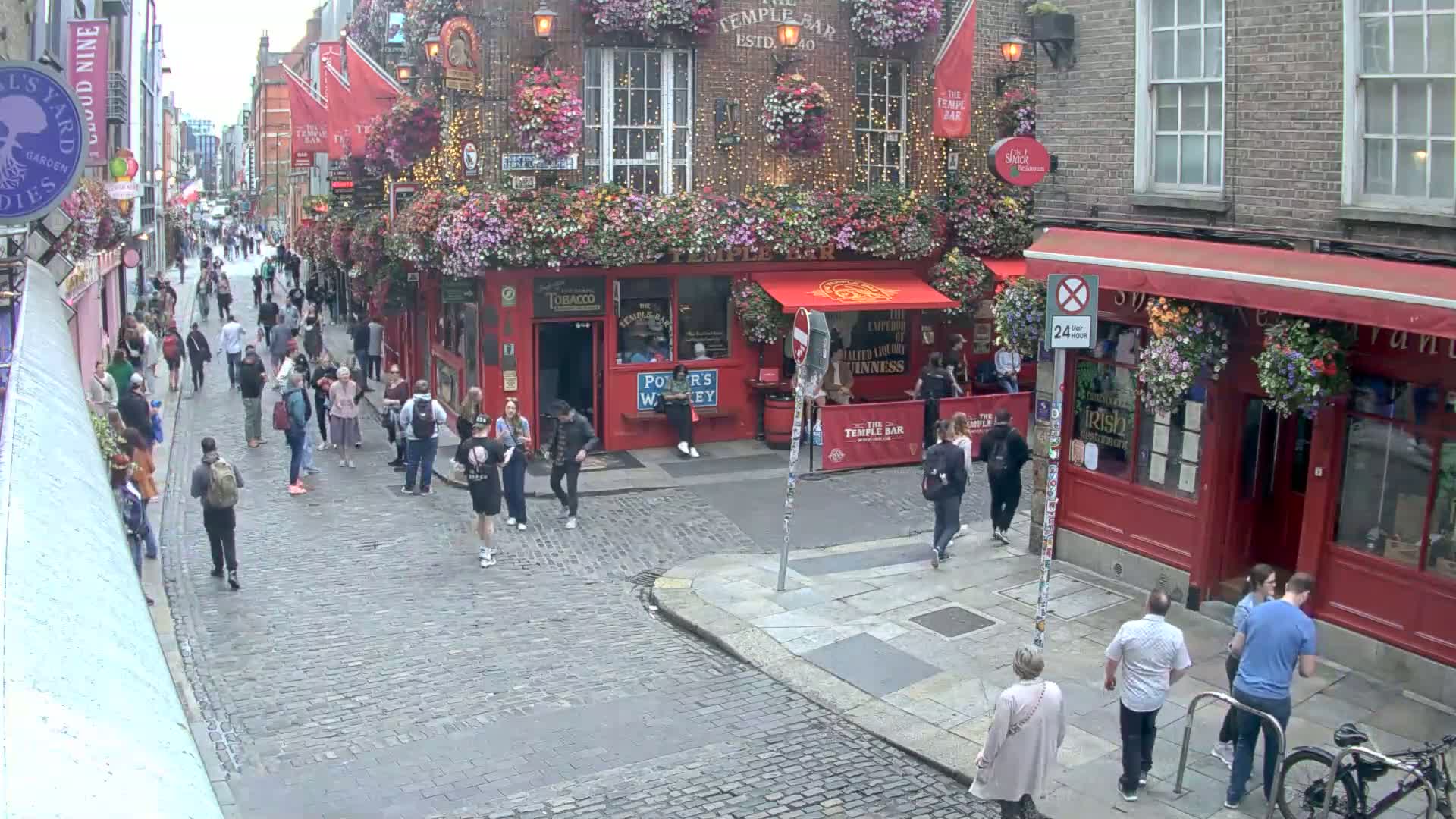 South Dublin , 45 Temple Bar Street Live Cam - Dublin,Eastern and Midland, Leinster, Ireland 