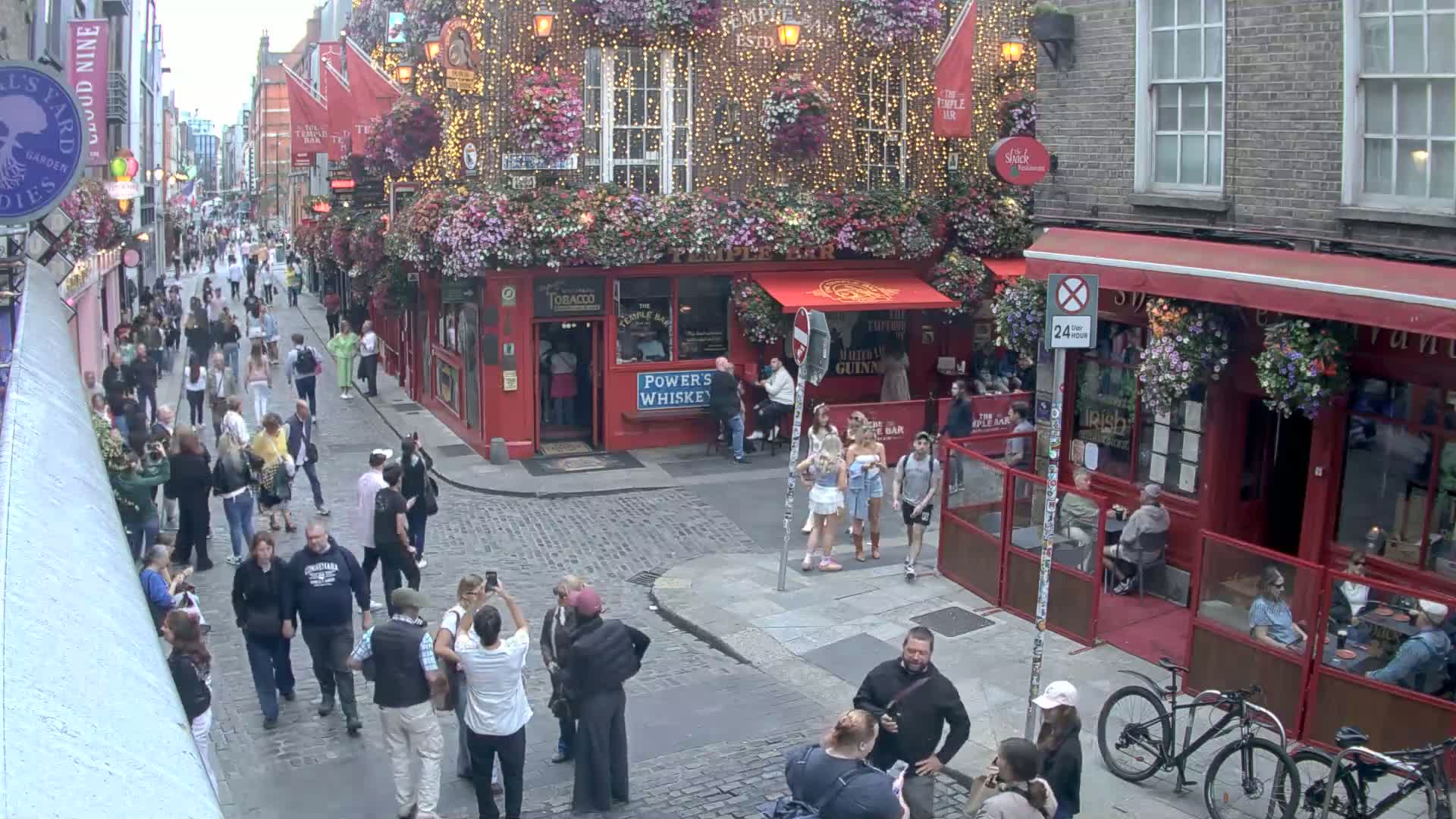 South Dublin , 45 Temple Bar Street Live Cam - Dublin,Eastern and Midland, Leinster, Ireland 