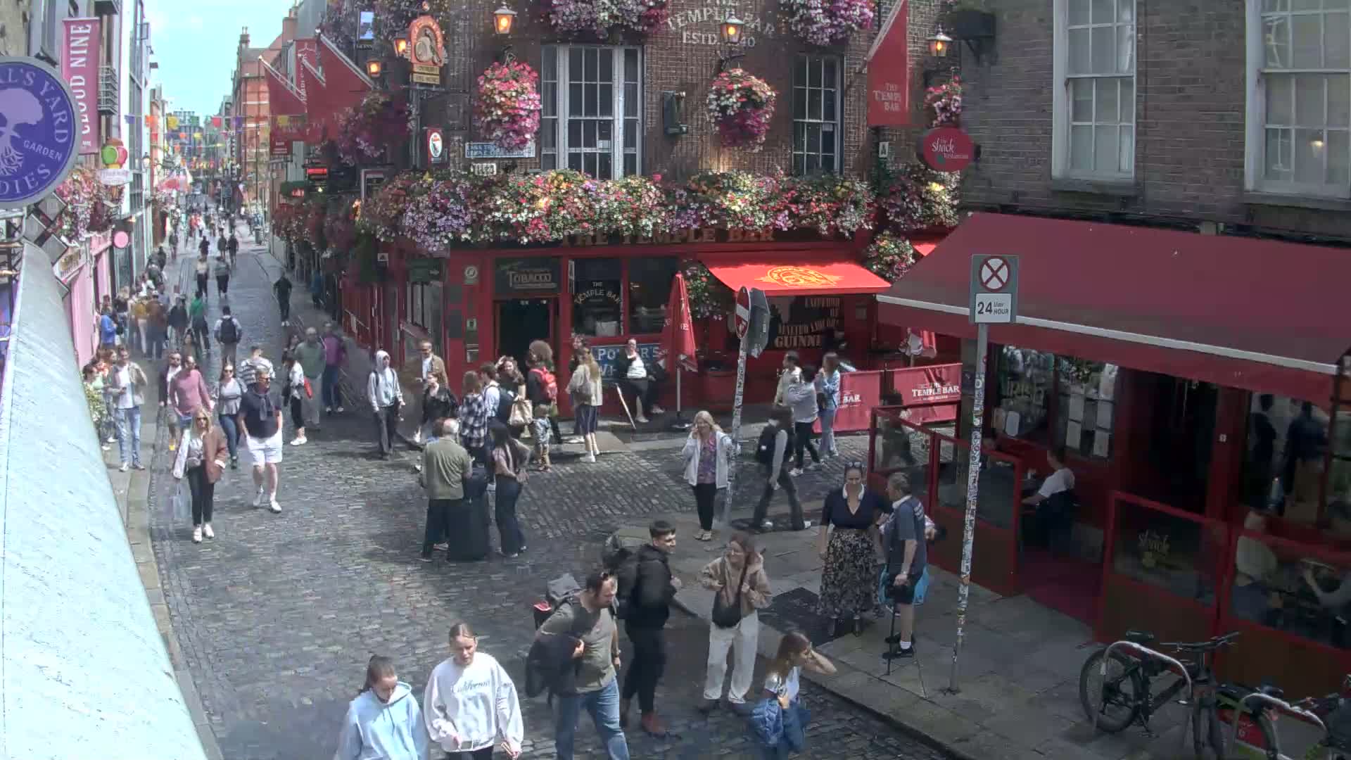 South Dublin , 45 Temple Bar Street Live Cam - Dublin,Eastern and Midland, Leinster, Ireland 