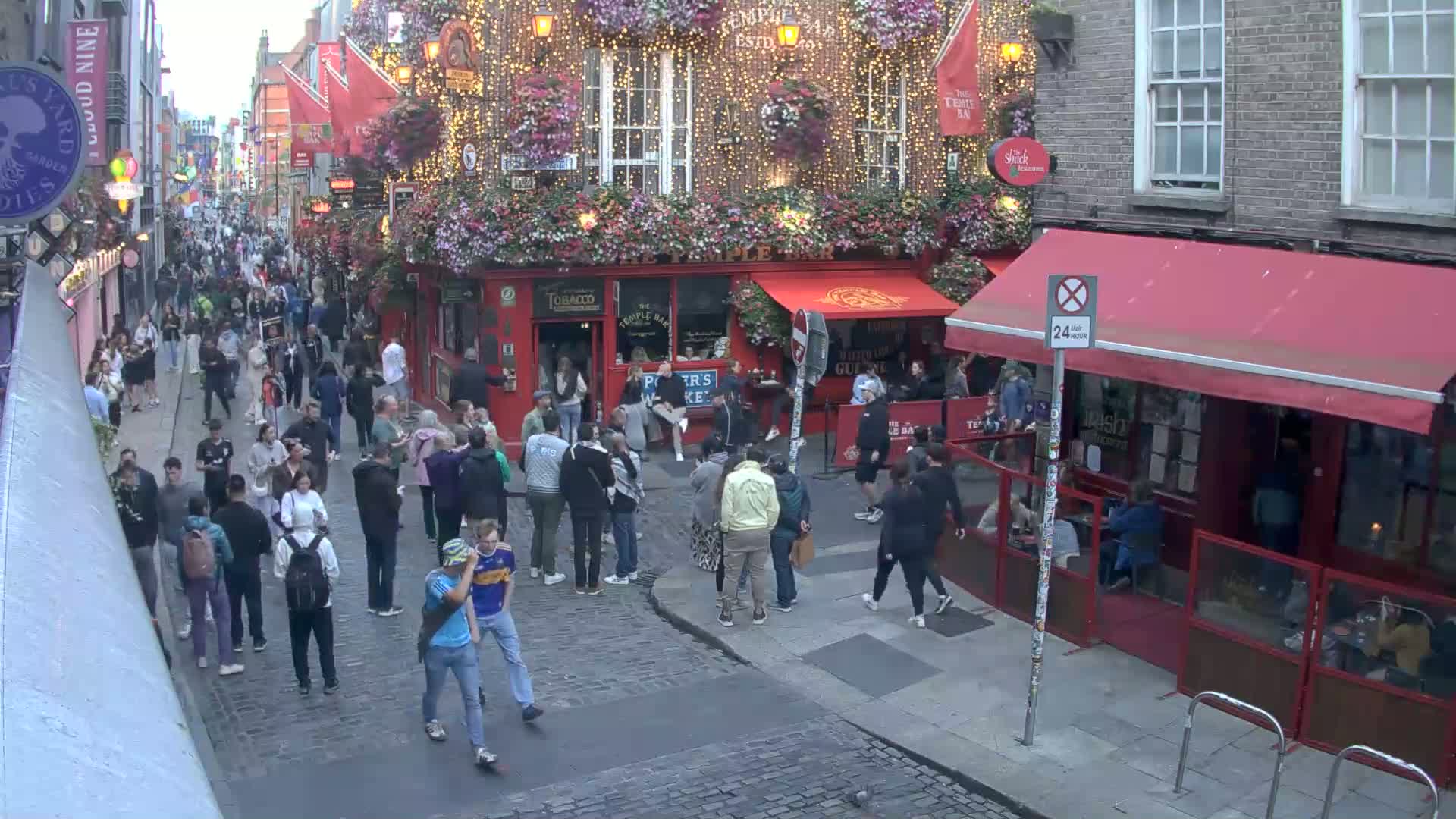 South Dublin , 45 Temple Bar Street Live Cam - Dublin,Eastern and Midland, Leinster, Ireland 