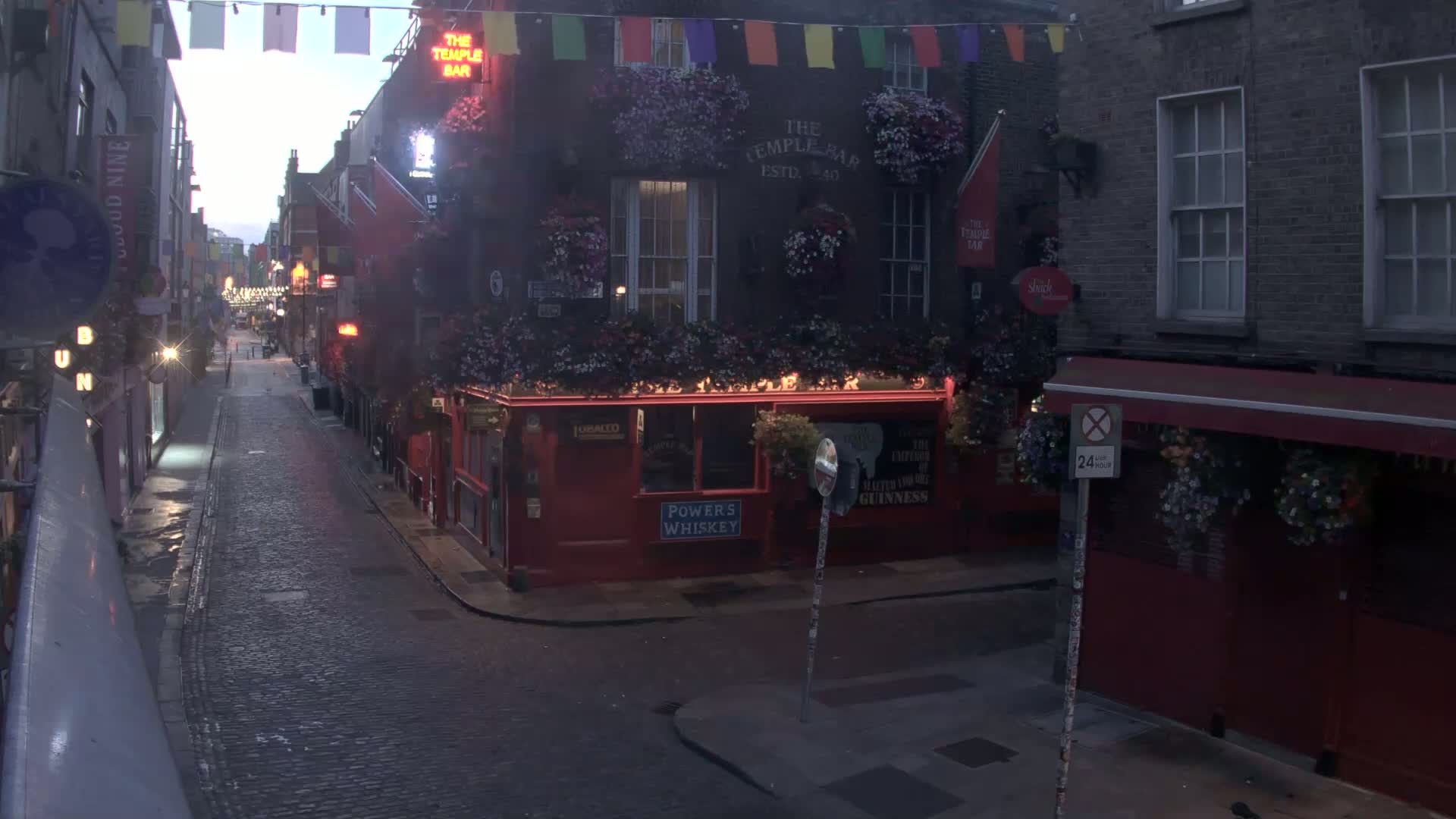 South Dublin , 45 Temple Bar Street Live Cam - Dublin,Eastern and Midland, Leinster, Ireland 