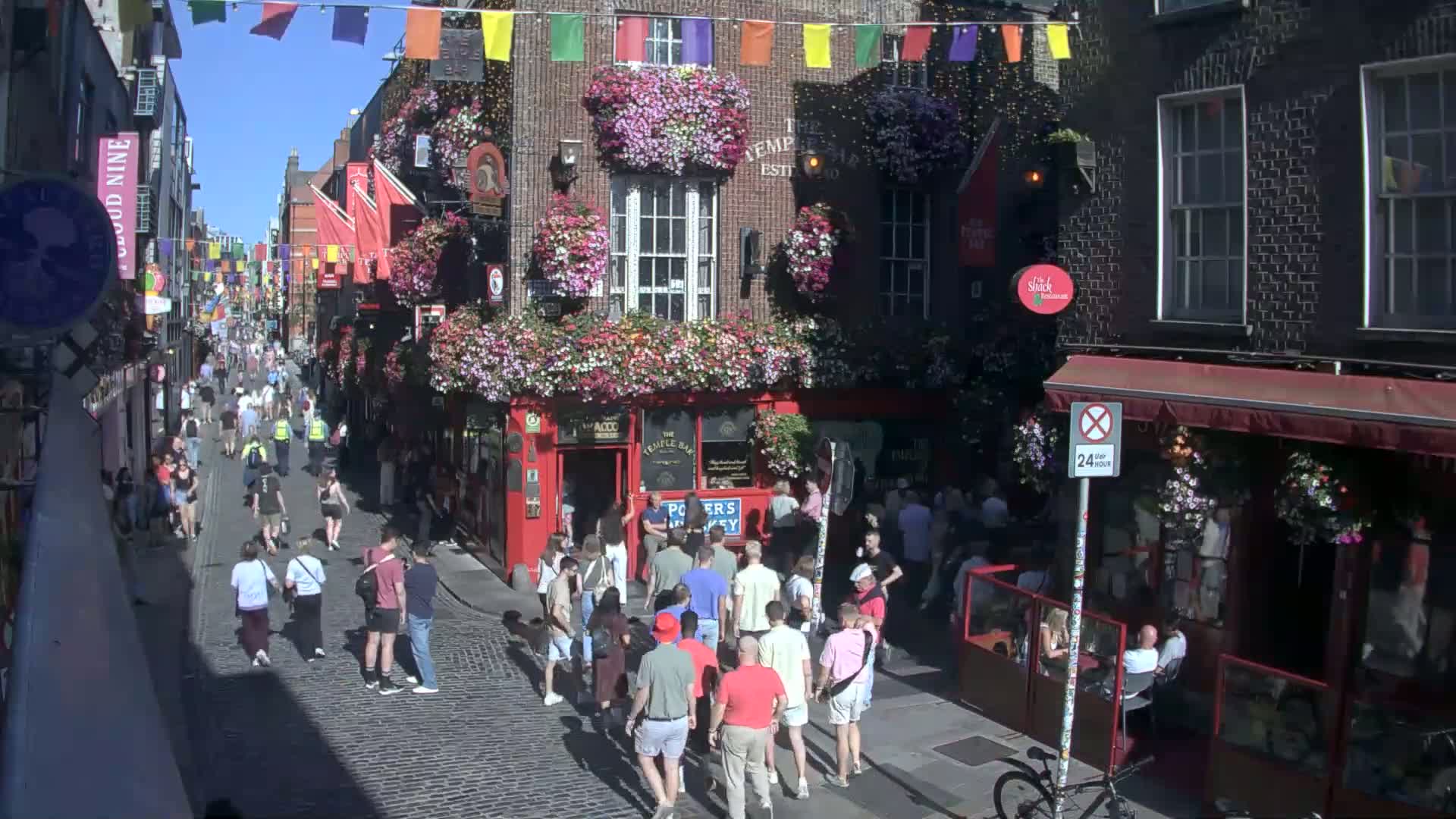 South Dublin , 45 Temple Bar Street Live Cam - Dublin,Eastern and Midland, Leinster, Ireland 
