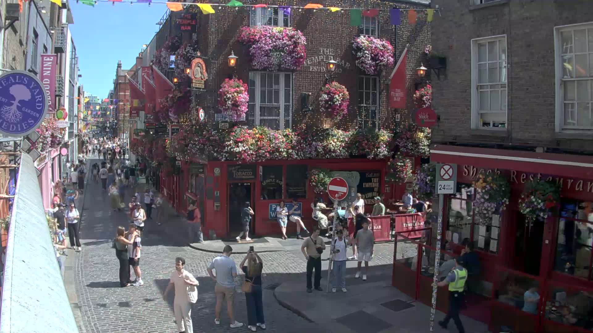 South Dublin , 45 Temple Bar Street Live Cam - Dublin,Eastern and Midland, Leinster, Ireland 