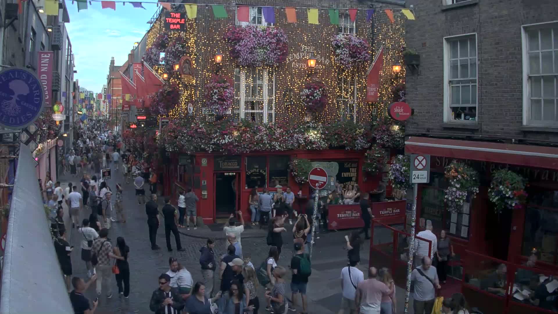 South Dublin , 45 Temple Bar Street Live Cam - Dublin,Eastern and Midland, Leinster, Ireland 