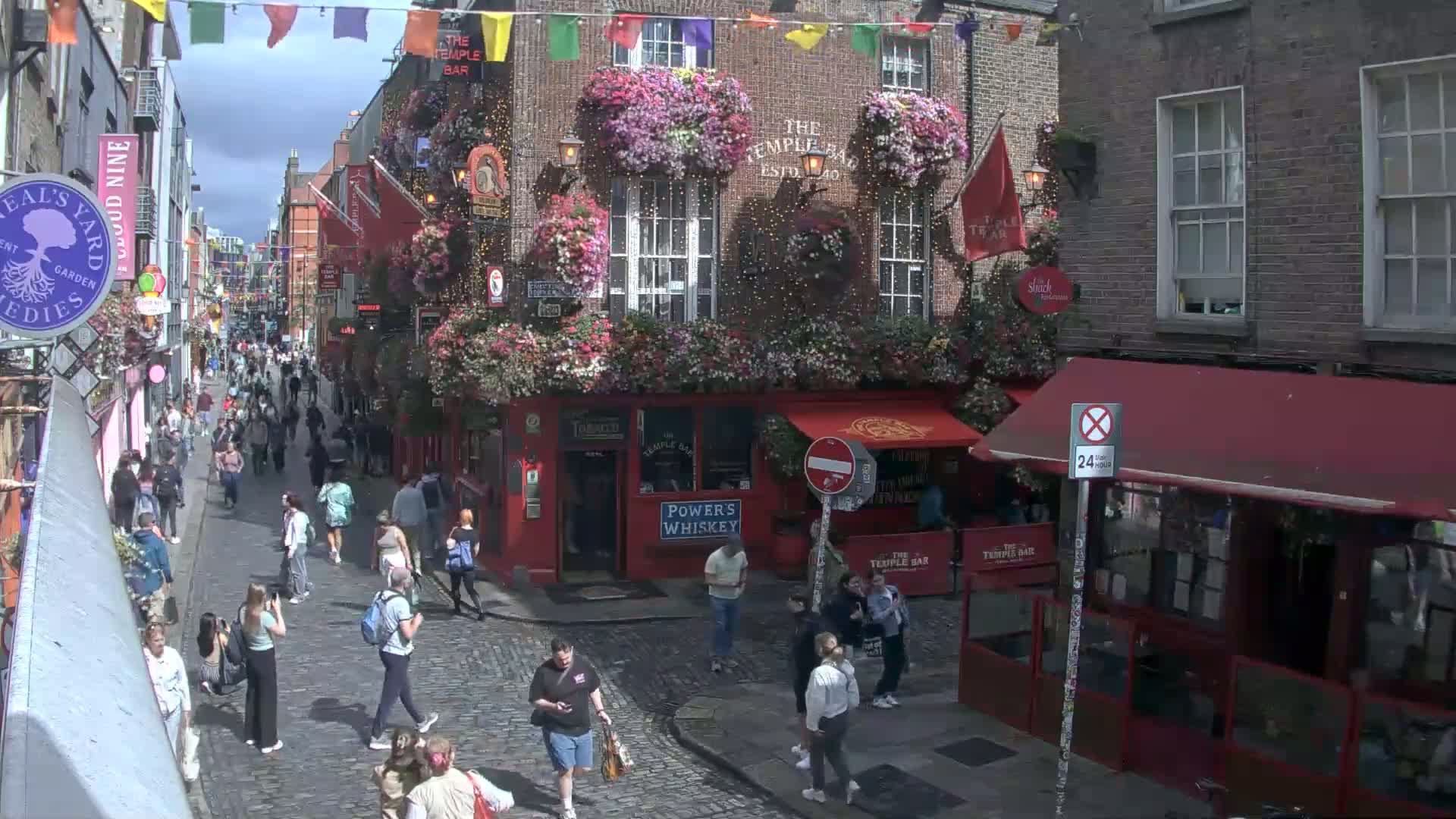 South Dublin , 45 Temple Bar Street Live Cam - Dublin,Eastern and Midland, Leinster, Ireland 