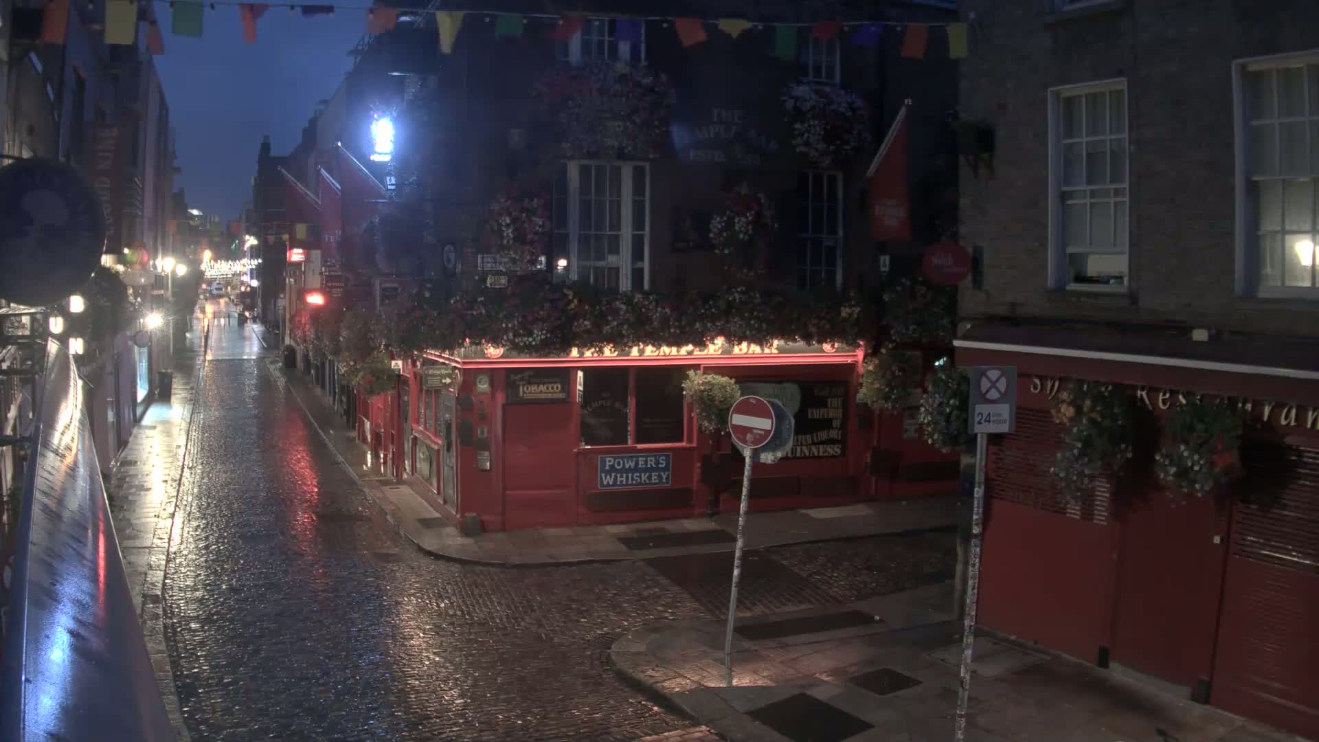 South Dublin , 45 Temple Bar Street Live Cam - Dublin,Eastern and Midland, Leinster, Ireland 