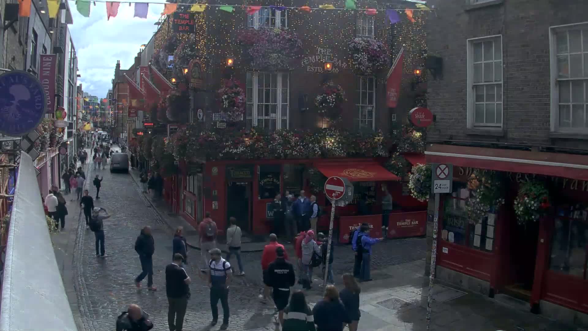 South Dublin , 45 Temple Bar Street Live Cam - Dublin,Eastern and Midland, Leinster, Ireland 