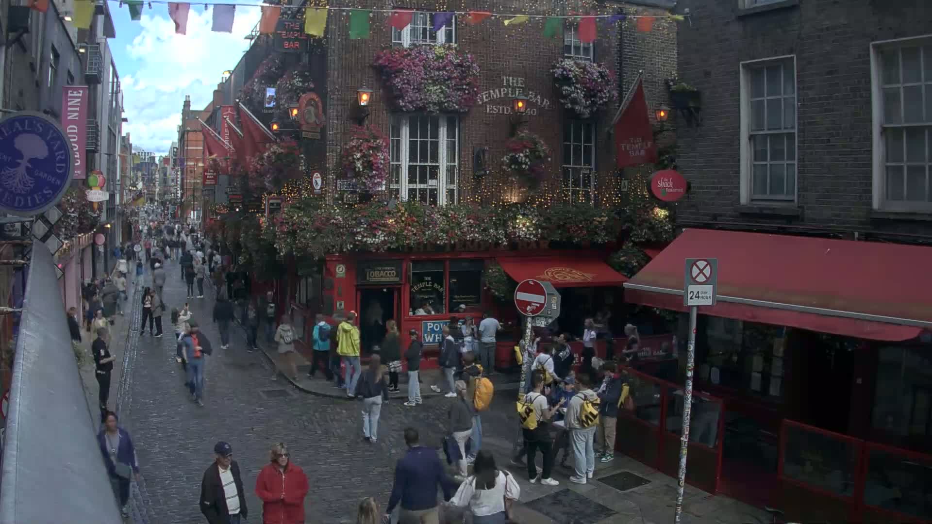 South Dublin , 45 Temple Bar Street Live Cam - Dublin,Eastern and Midland, Leinster, Ireland 