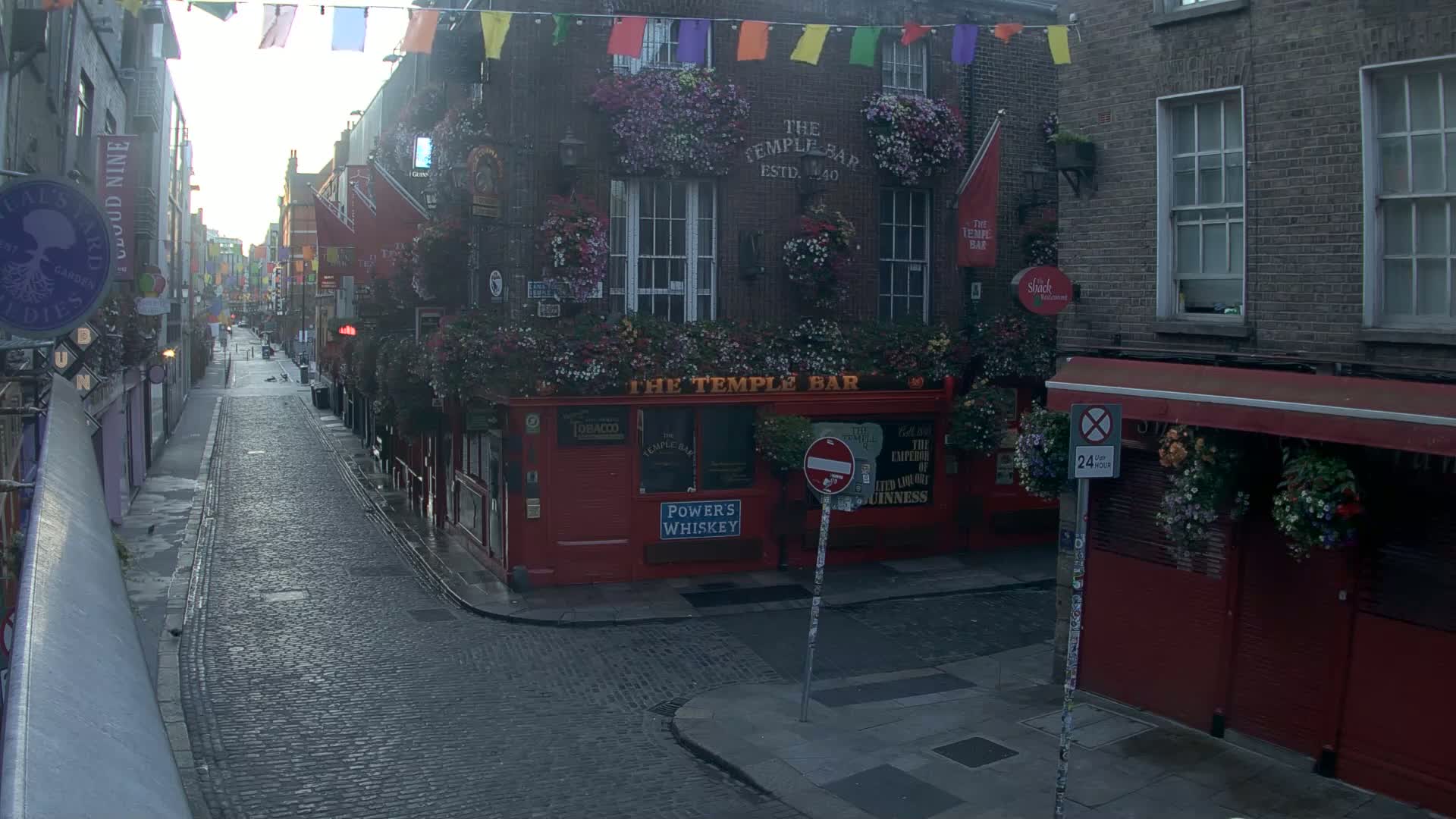 South Dublin , 45 Temple Bar Street Live Cam - Dublin,Eastern and Midland, Leinster, Ireland 